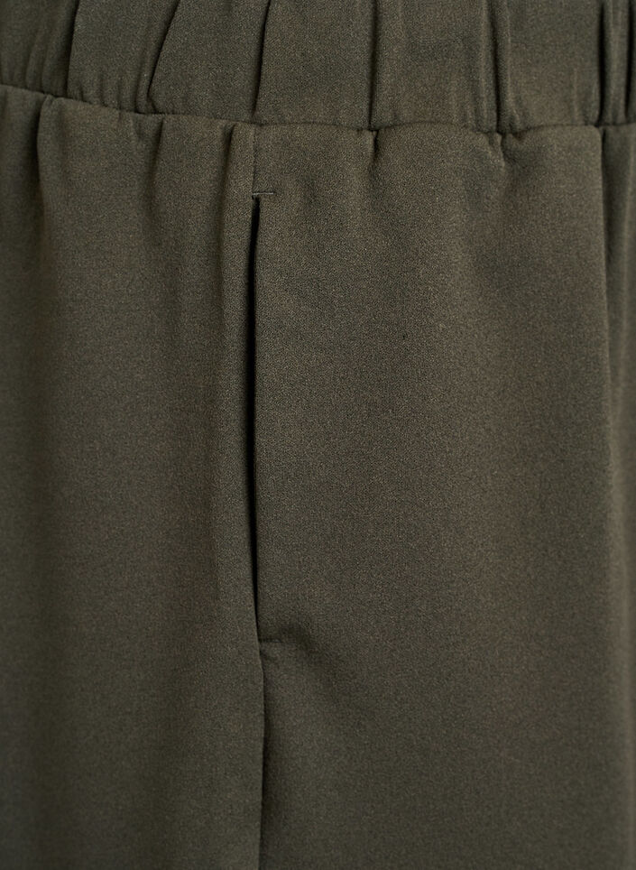 Shorts amples avec des poches, Vert, Packshot image number 2