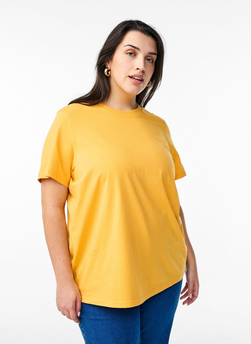 Basic T-Shirt aus Baumwolle mit Rundhalsausschnitt, Gelb, Model image number 0