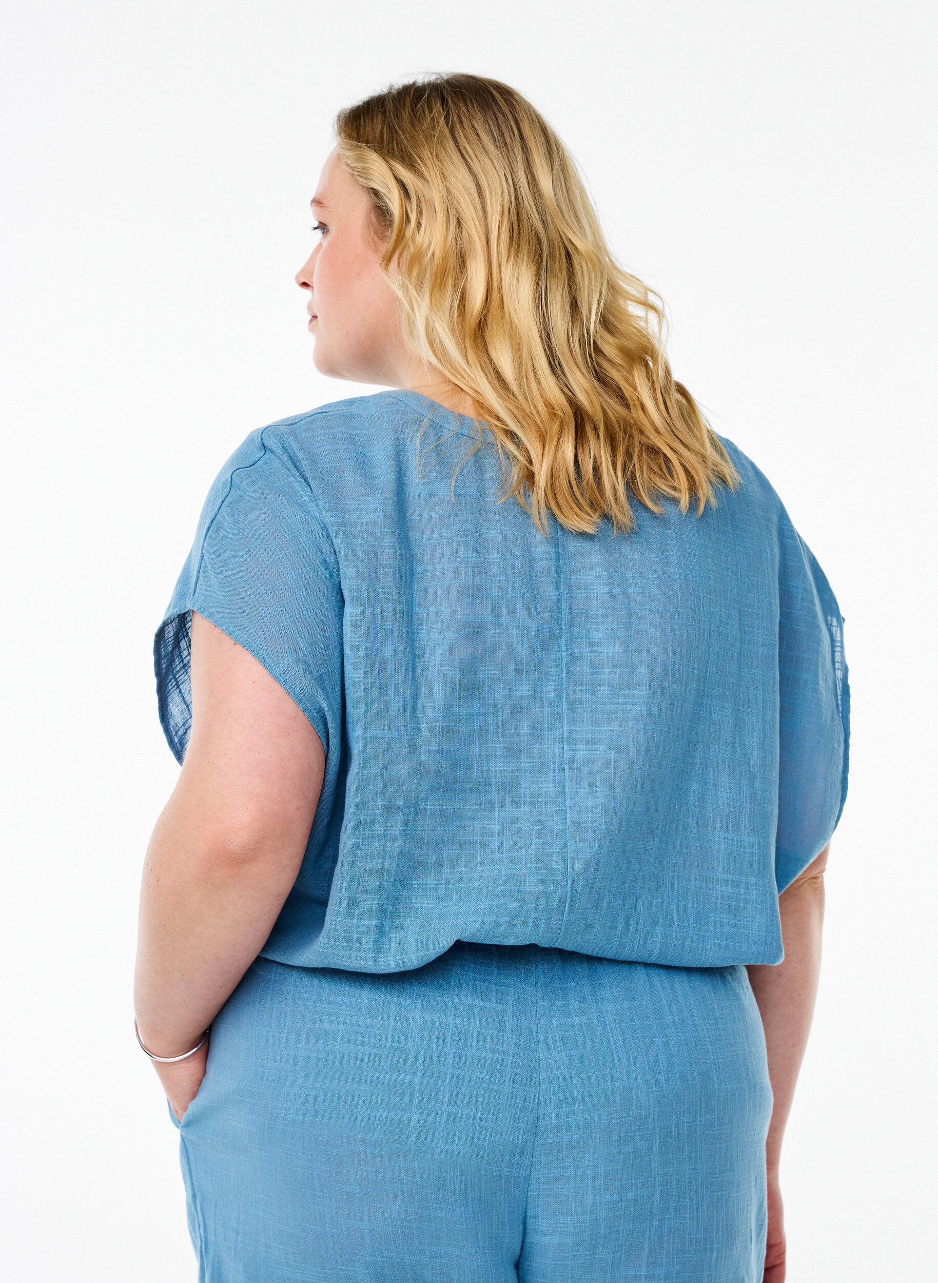 Zizzi FLASH - Lockere Bluse mit angeschnittenen &Auml;rmeln, Blau, Model image number 2