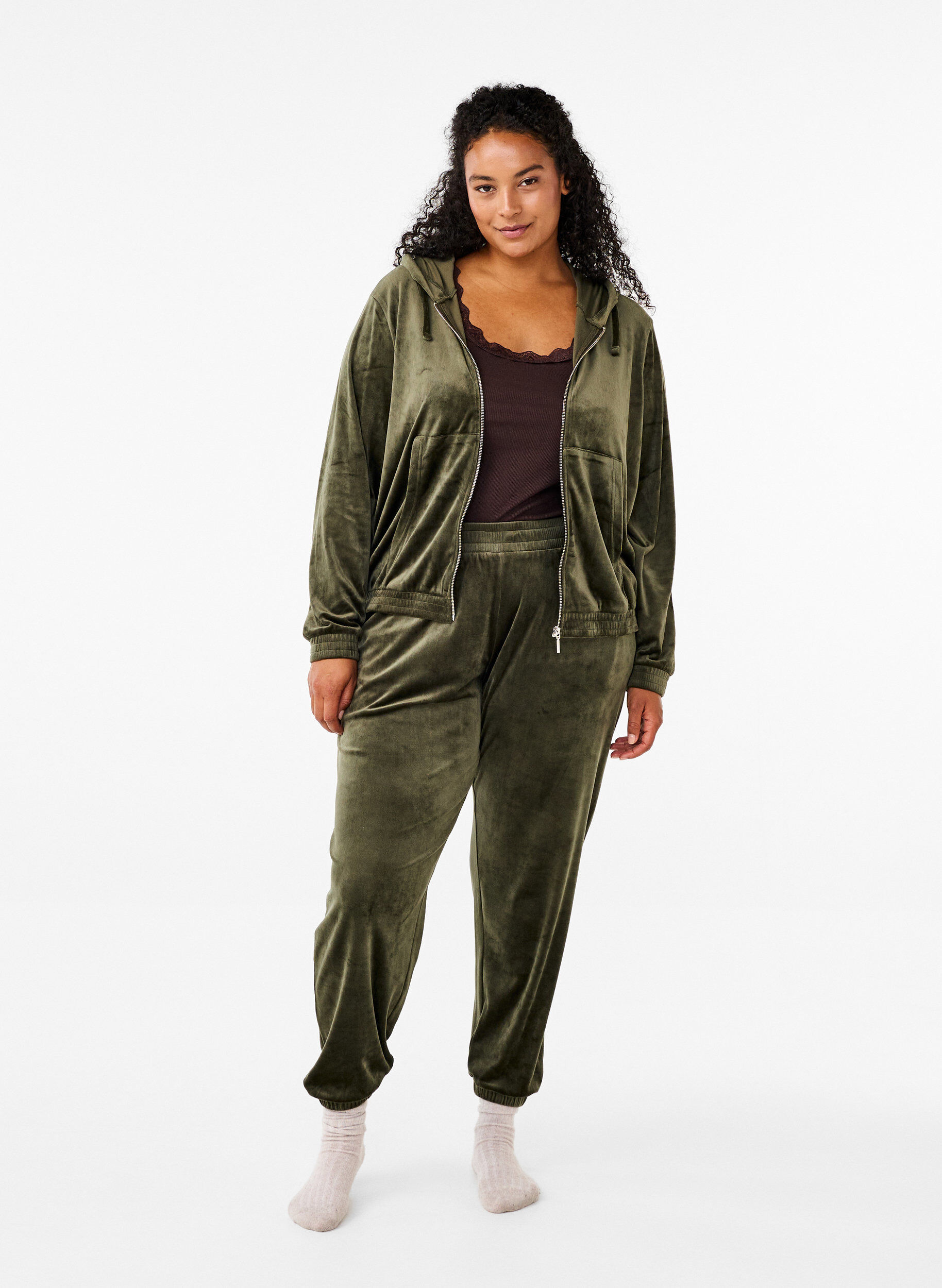 ZizziLockere Samt-Hose, Gr&uuml;n, Model image number 0
