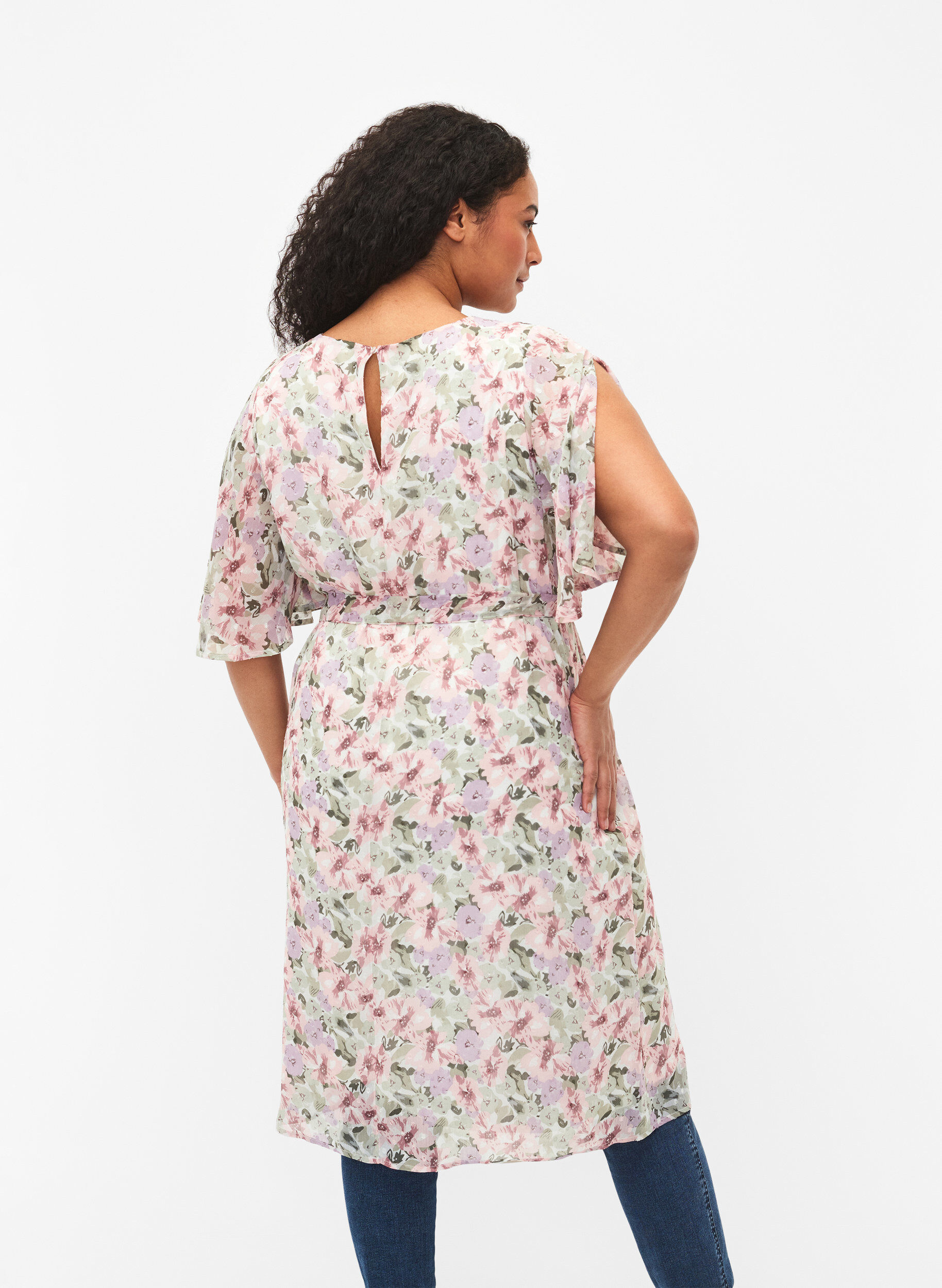 Zizzi Robe &agrave; fleurs avec bande de cravate, Flower AOP, Model image number 1