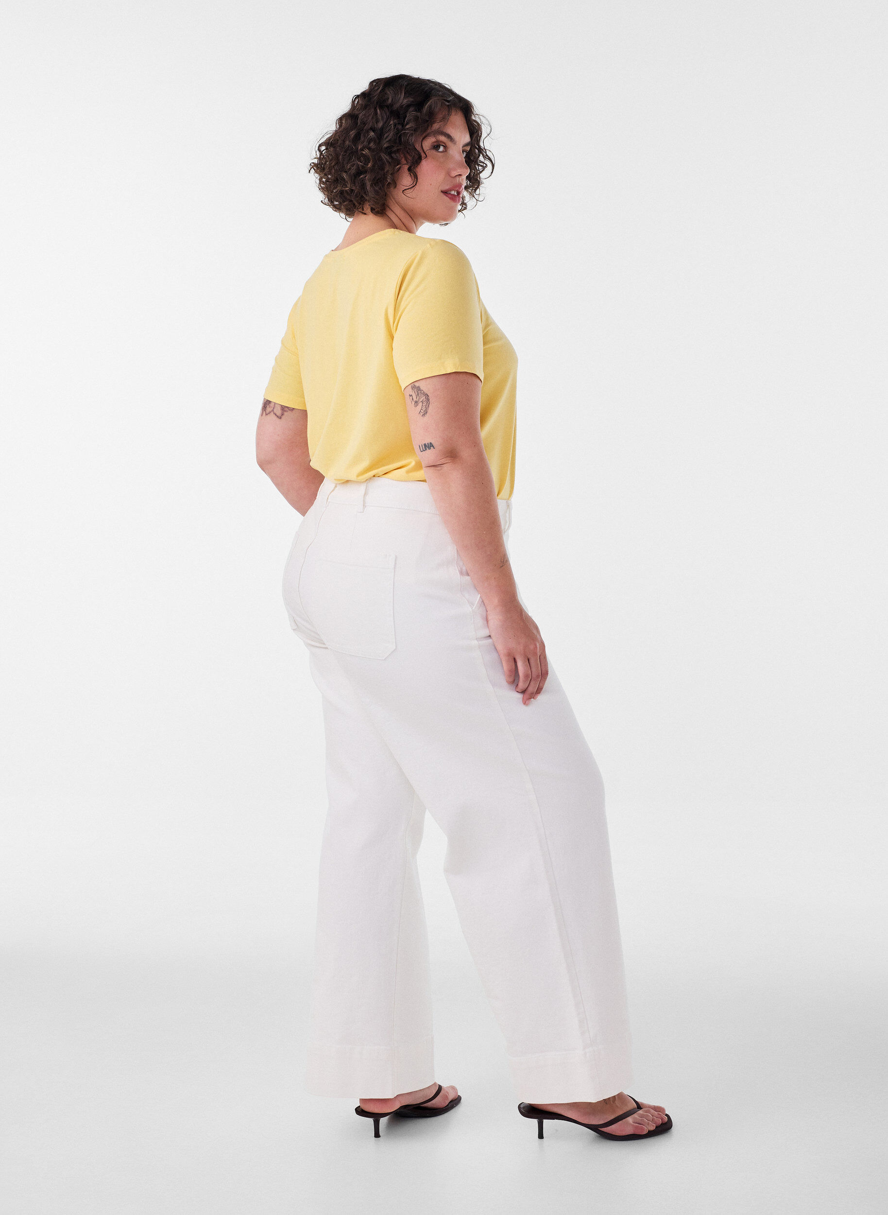 ZizziT-shirt en coton uni basique, Jaune, Model image number 2