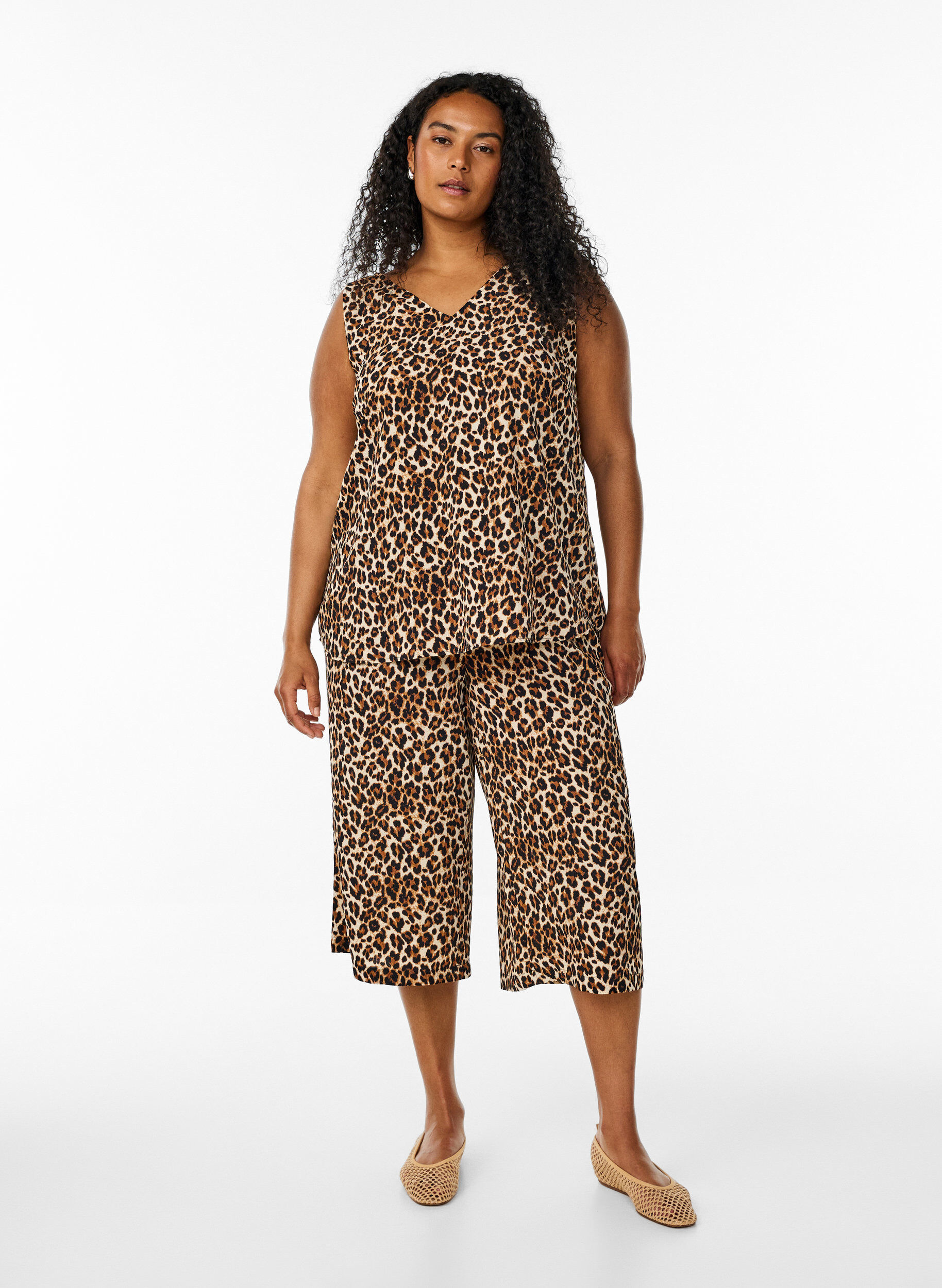 Culotte-Hose mit Print, Braun, Model