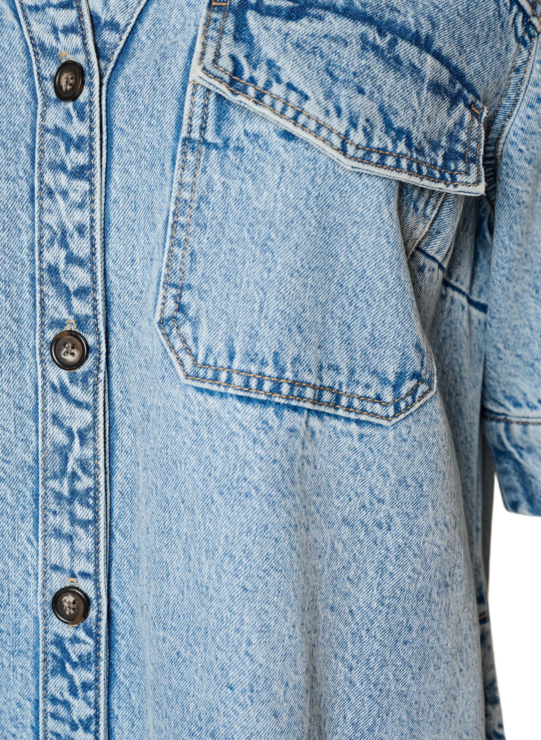 Zizzi Robe en jean &agrave; manches courtes avec un col et une fermeture boutonn&eacute;e, Bleu Clair, Packshot image number 2