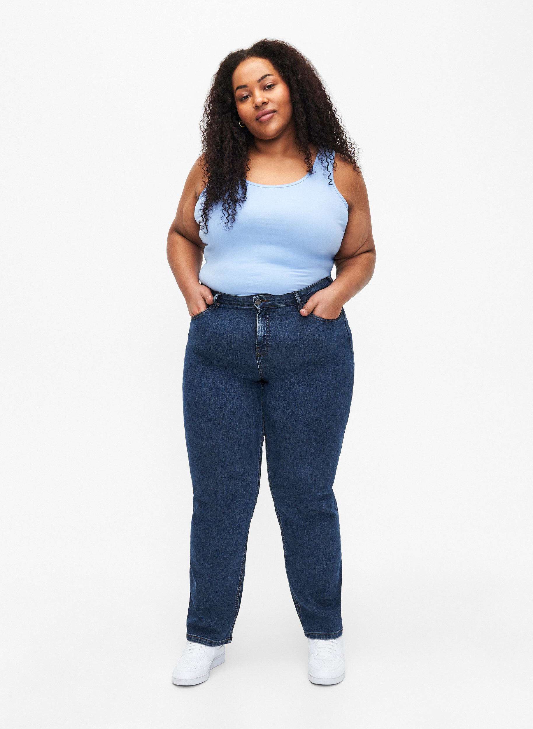 Zizzi Haut basique en coton, Bleu Clair, Model image number 1