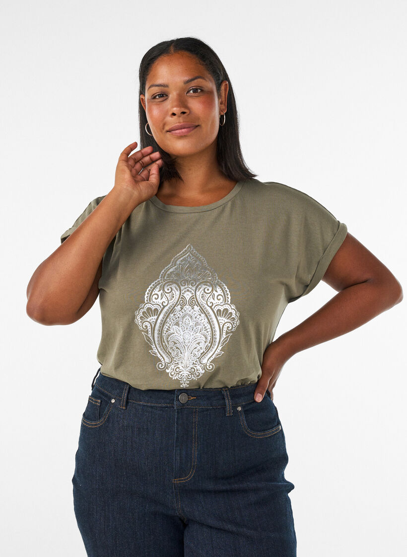 T-shirt avec imprim&eacute; d&eacute;coratif sur le devant, Vert, Model image number 0