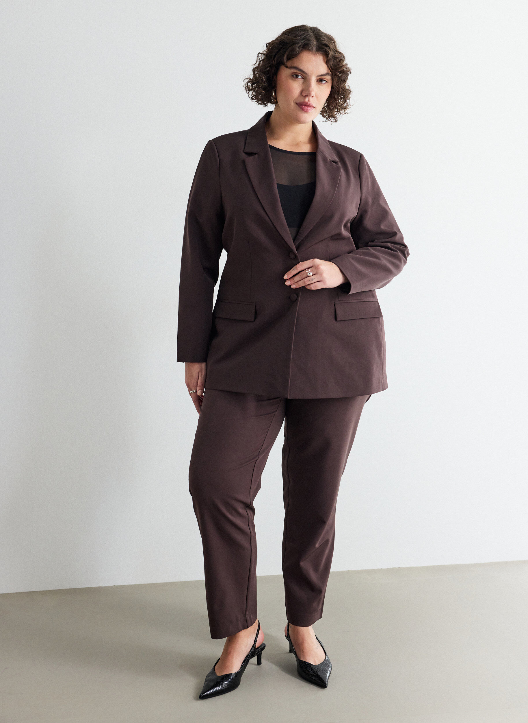 ZizziBlazer classique avec fermeture boutonn&eacute;e, Marron, Model image number 1