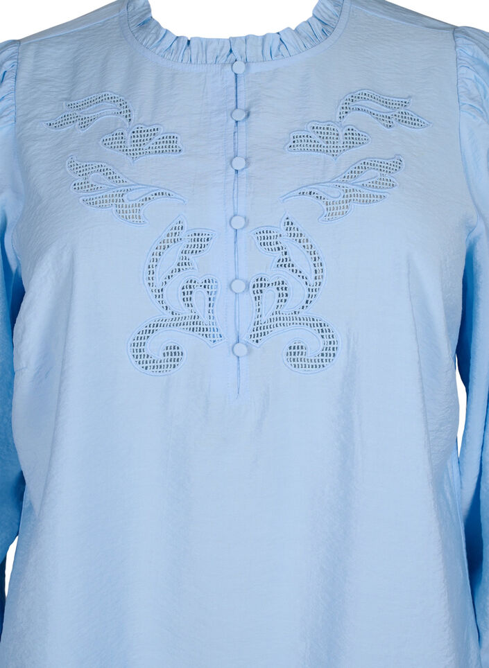Chemisier avec volants et broderie anglaise, Chambray Blue, Packshot image number 2
