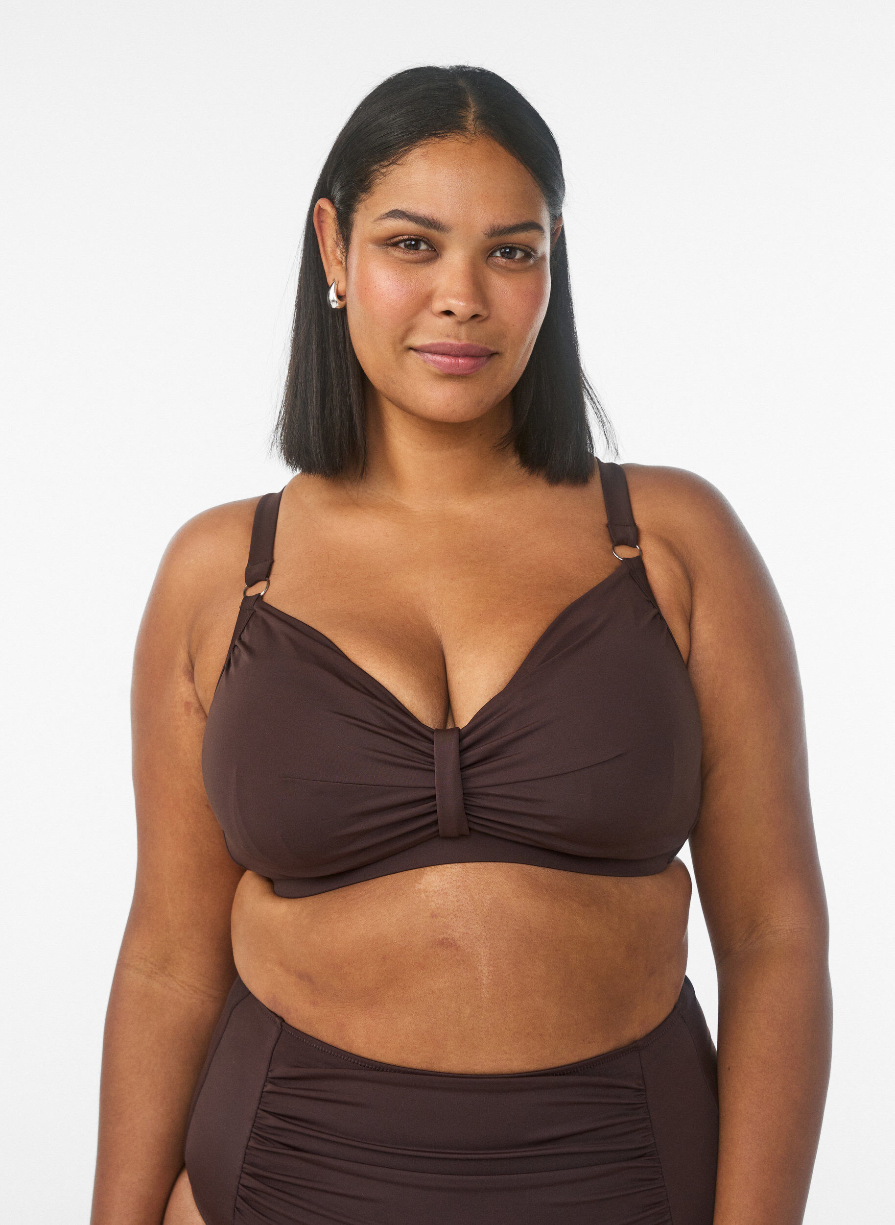 Zizzi Bikini-BH mit B&uuml;gel und Drapierung, Braun, Model image number 0