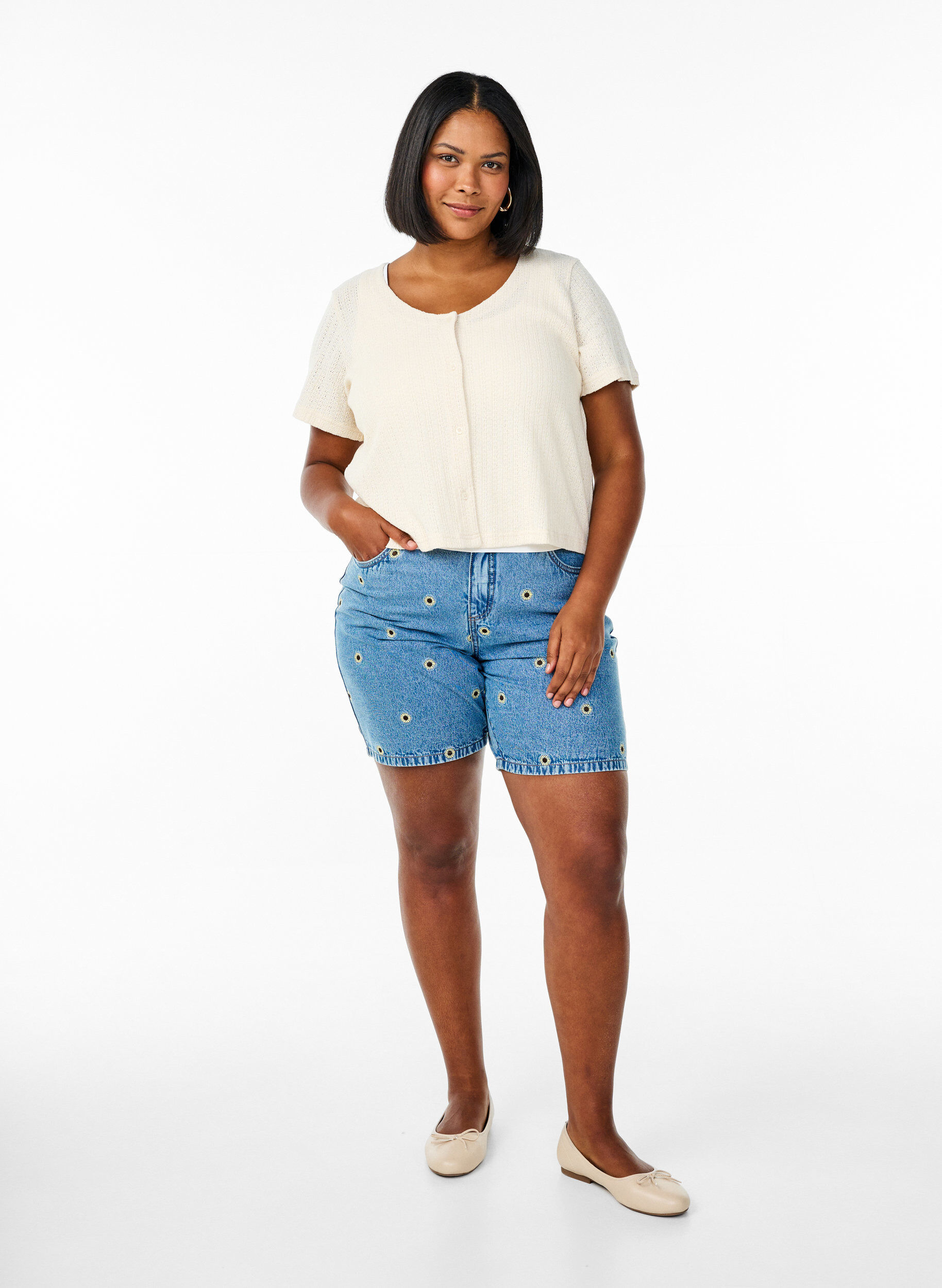 Zizzi Cardigan en jersey &agrave; manches courtes, Vanille, Model image number 1