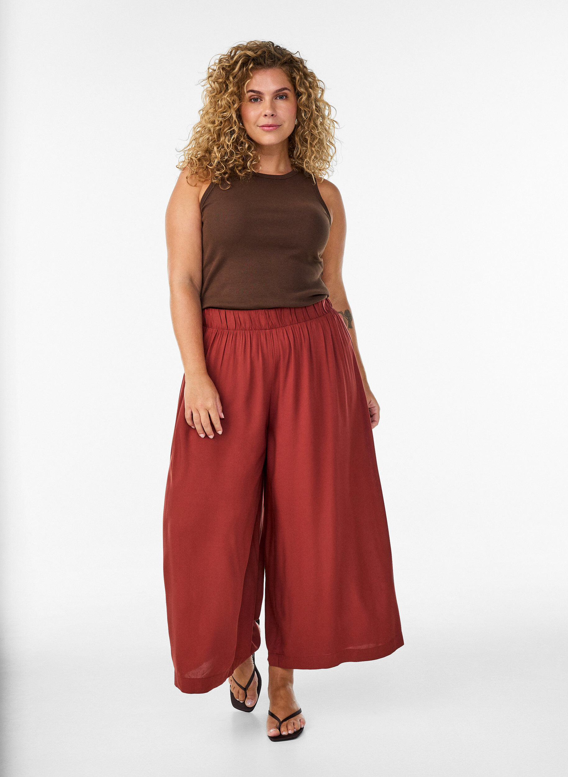 ZizziCulottes aus Viskose mit hoher Taille und weiten Beinen, Rot, Model image number 0