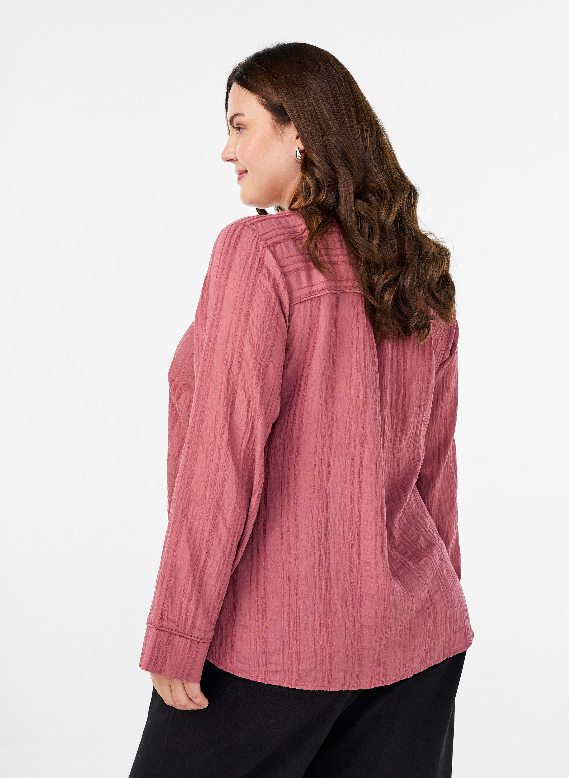 Zizzi Ton-in-Ton-Bluse mit Kn&ouml;pfen, Rot, Model image number 2