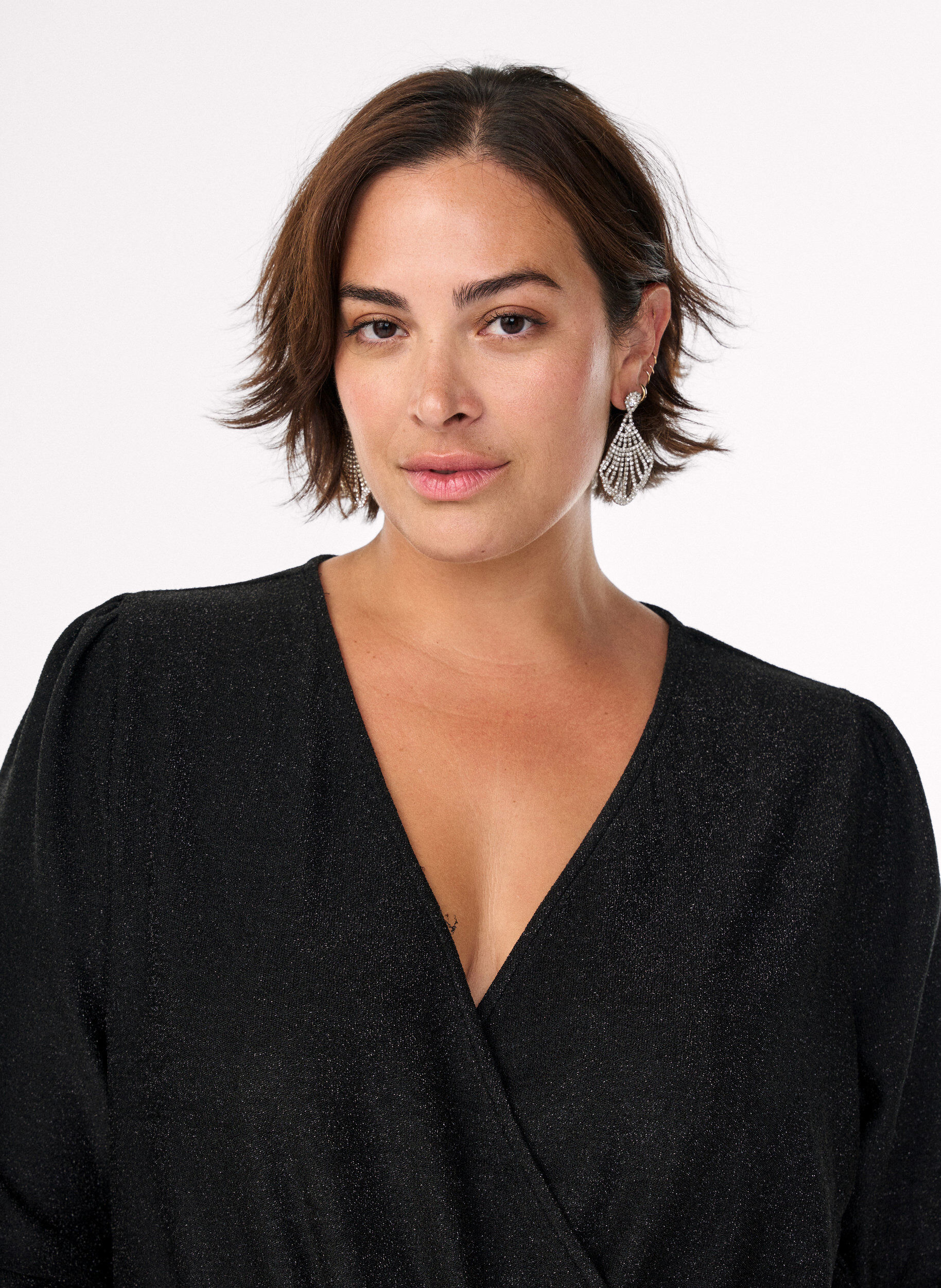 Zizzi Jumpsuit mit Glitzer und Bindeg&uuml;rtel, Schwarz, Model image number 2