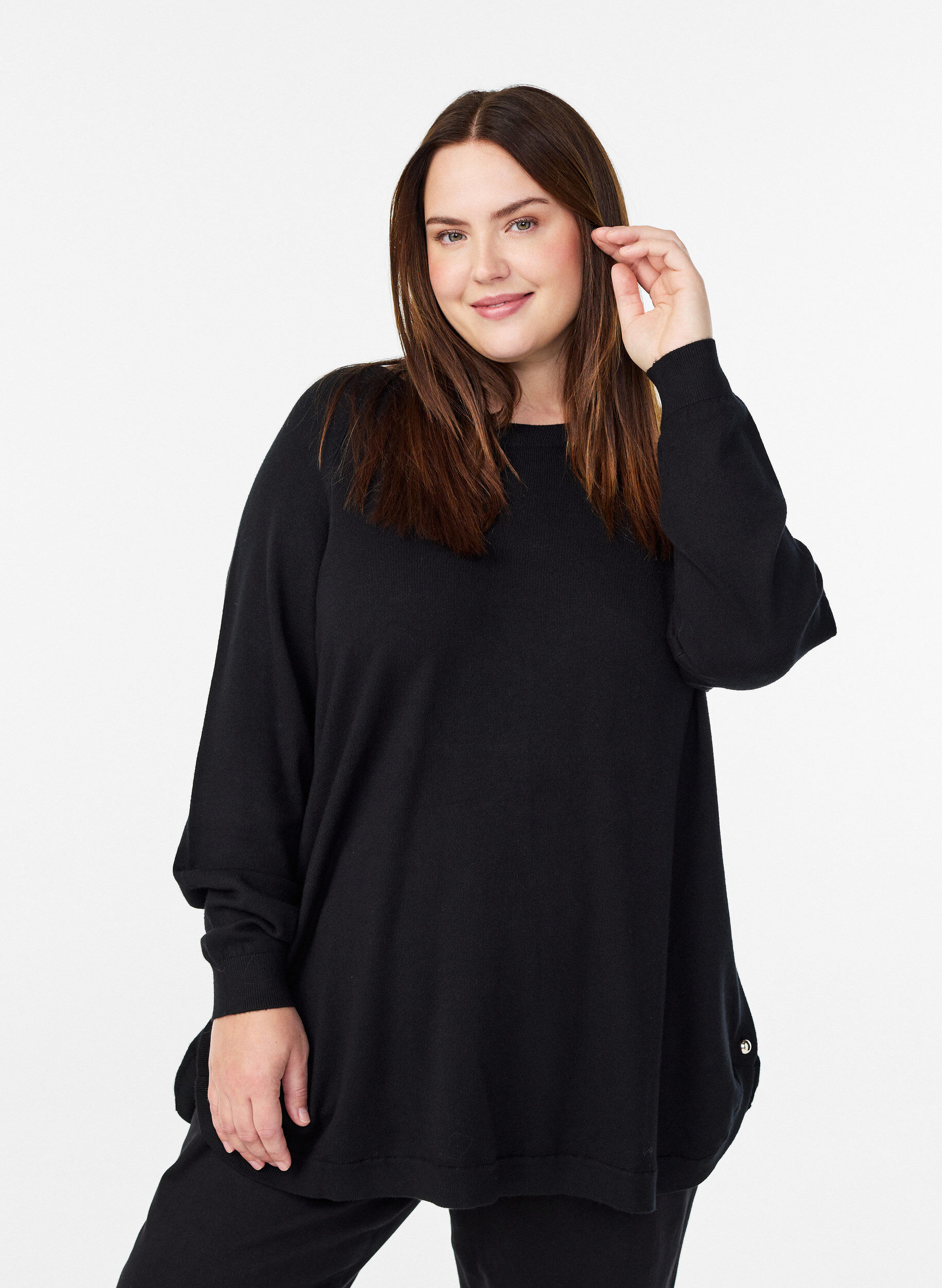 ZizziStrickbluse mit seitlichen Kn&ouml;pfen, Schwarz, Model image number 0