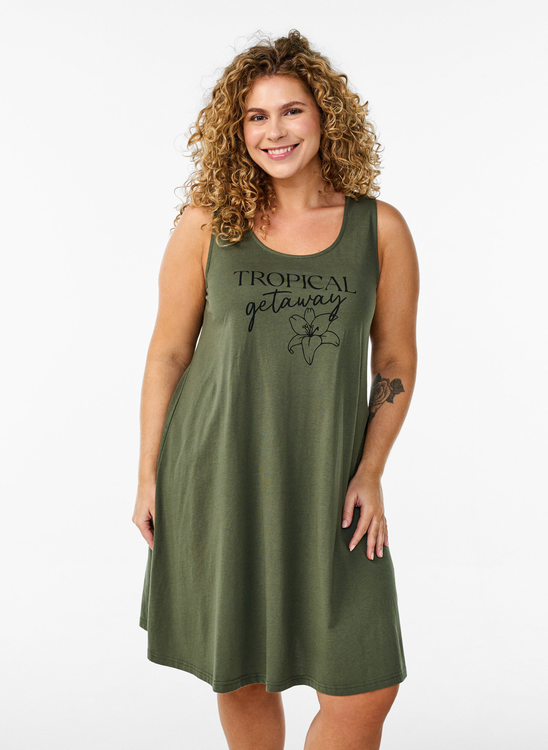 Zizzi Robe &eacute;vas&eacute;e sans manches, Vert, Model image number 0