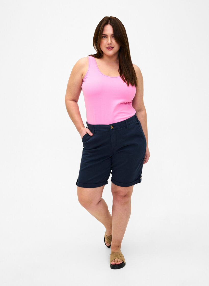 Short chino à poches, Navy Blazer, Model image number 3