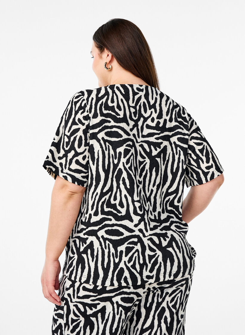Kurz&auml;rmlige Bluse mit Zebraprint, Schwarz, Model image number 2