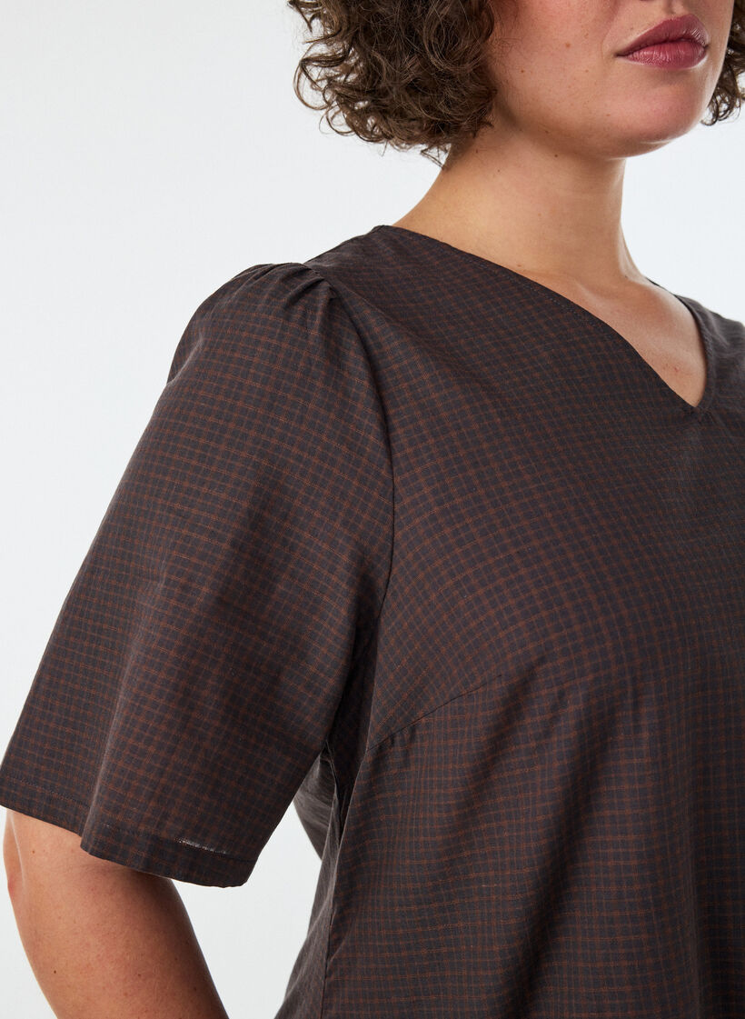 Robe courte &agrave; carreaux avec ourlet &agrave; volants, Marron, Model image number 3