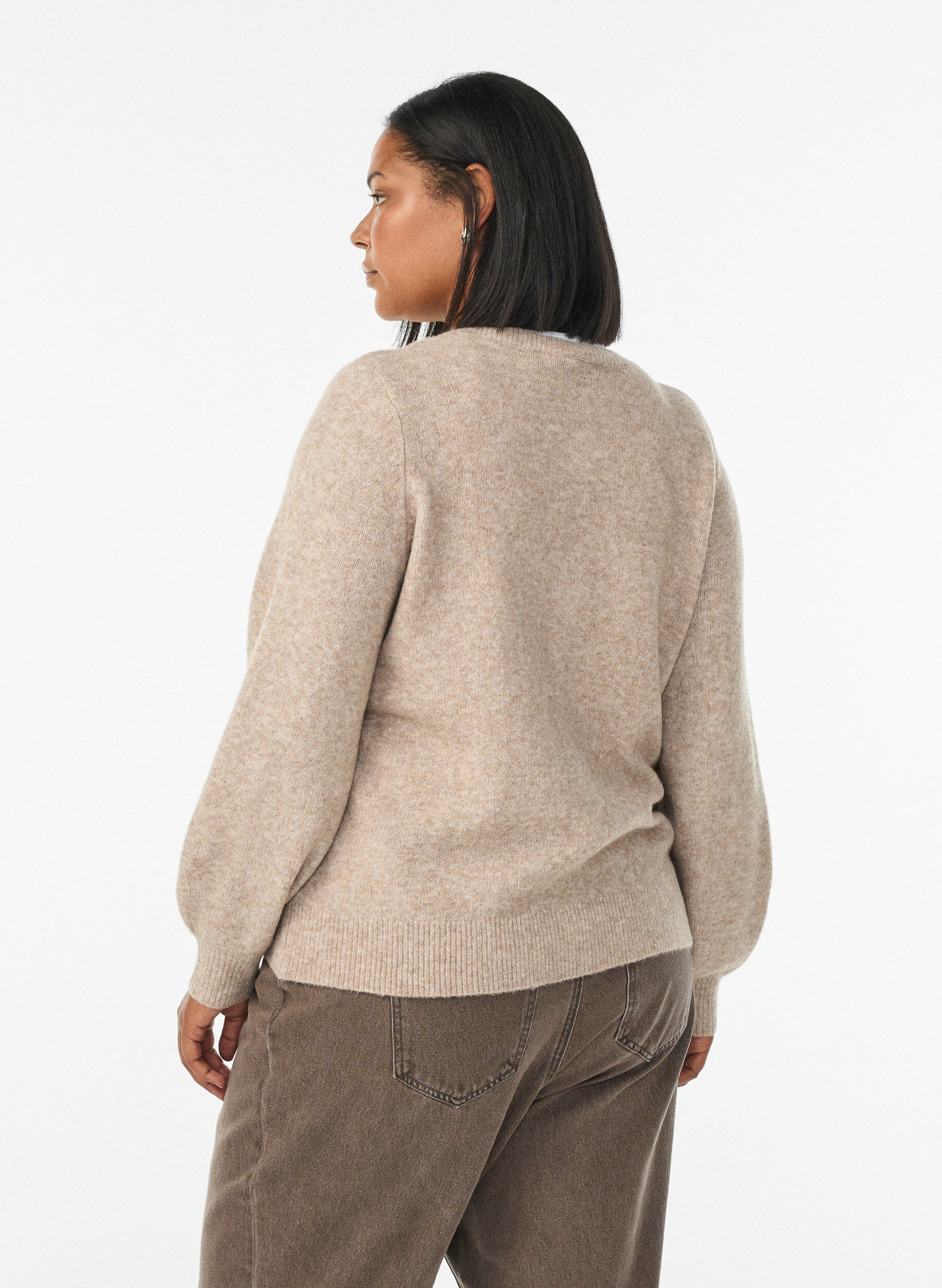 Zizzi Cardigan mit Kn&ouml;pfen in Herzform, Beige, Model image number 2