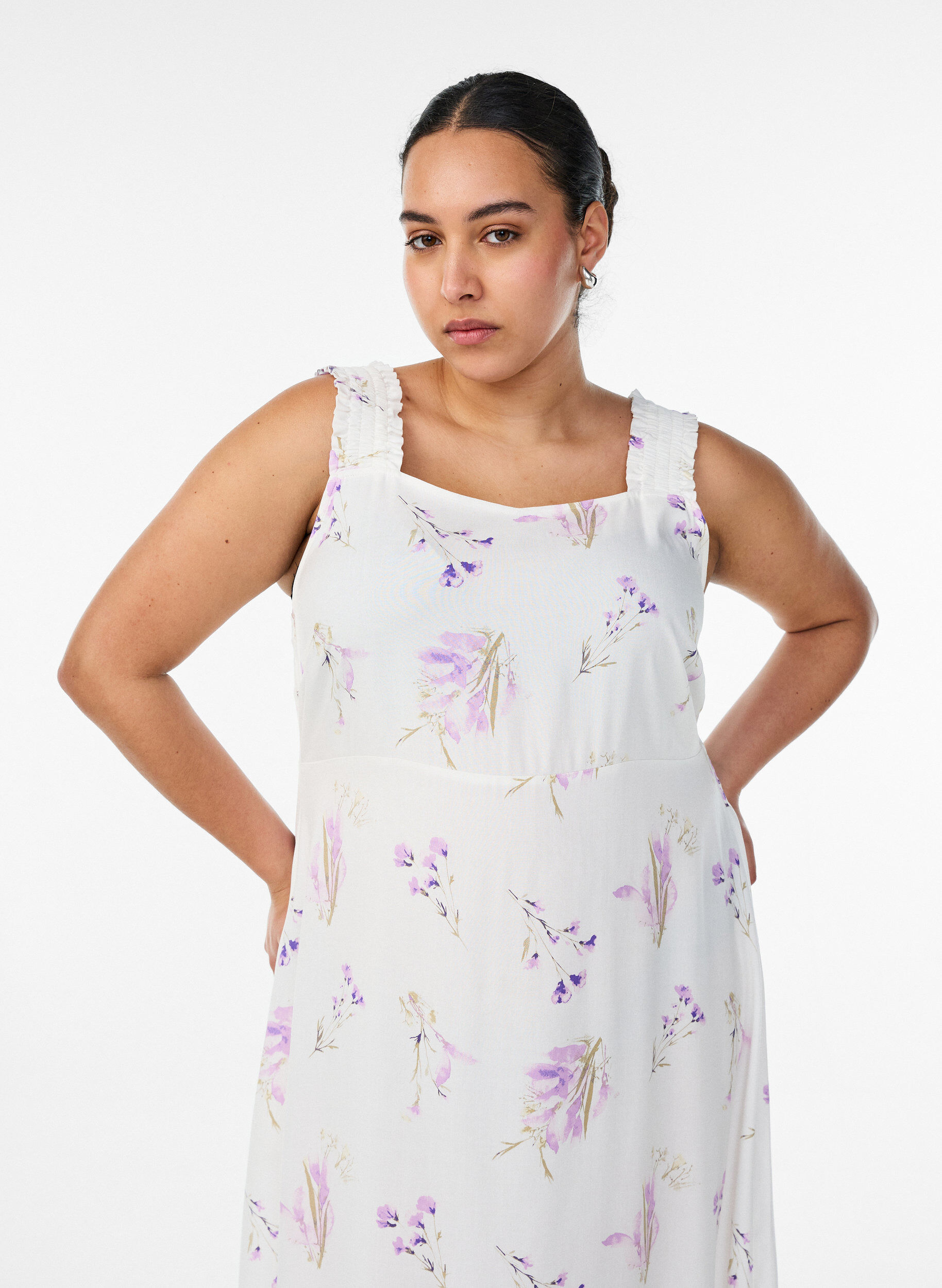 ZizziRobe d'&eacute;t&eacute; avec bretelles larges, Blanc, Model image number 2