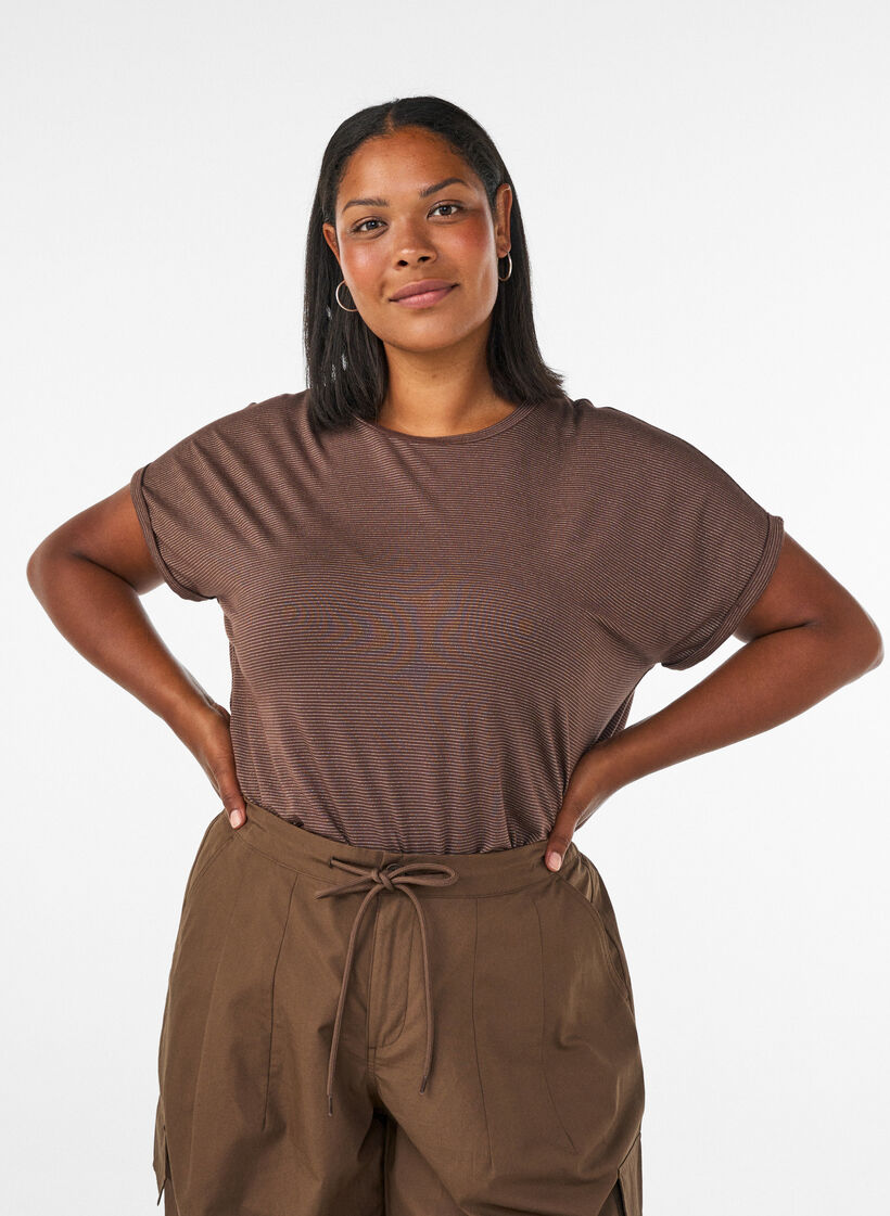 T-Shirt aus Viskose mit Glitzerstreifen, Braun, Model image number 0