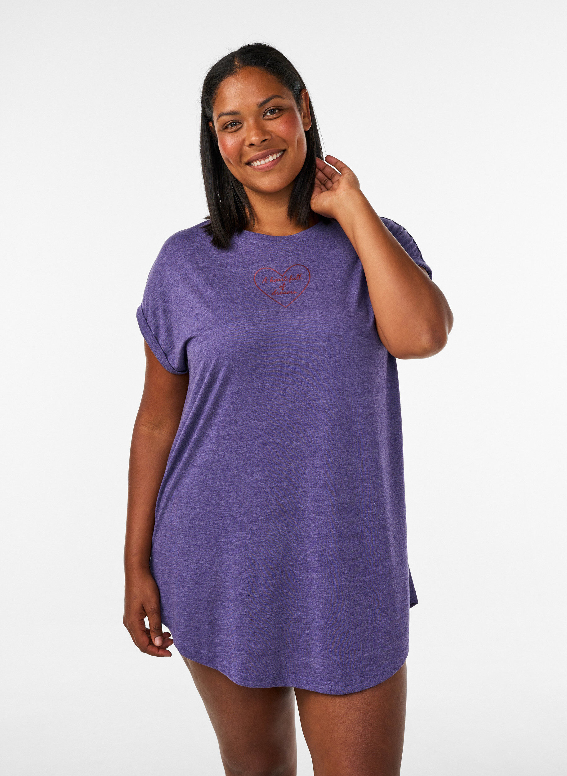 ZizziChemise de nuit &agrave; manches courtes avec imprim&eacute; de texte, Violet, Model image number 0