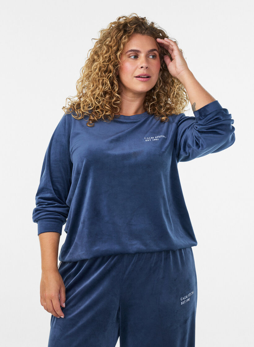 Blouse en velours avec texte brod&eacute;, Bleu, Model image number 0