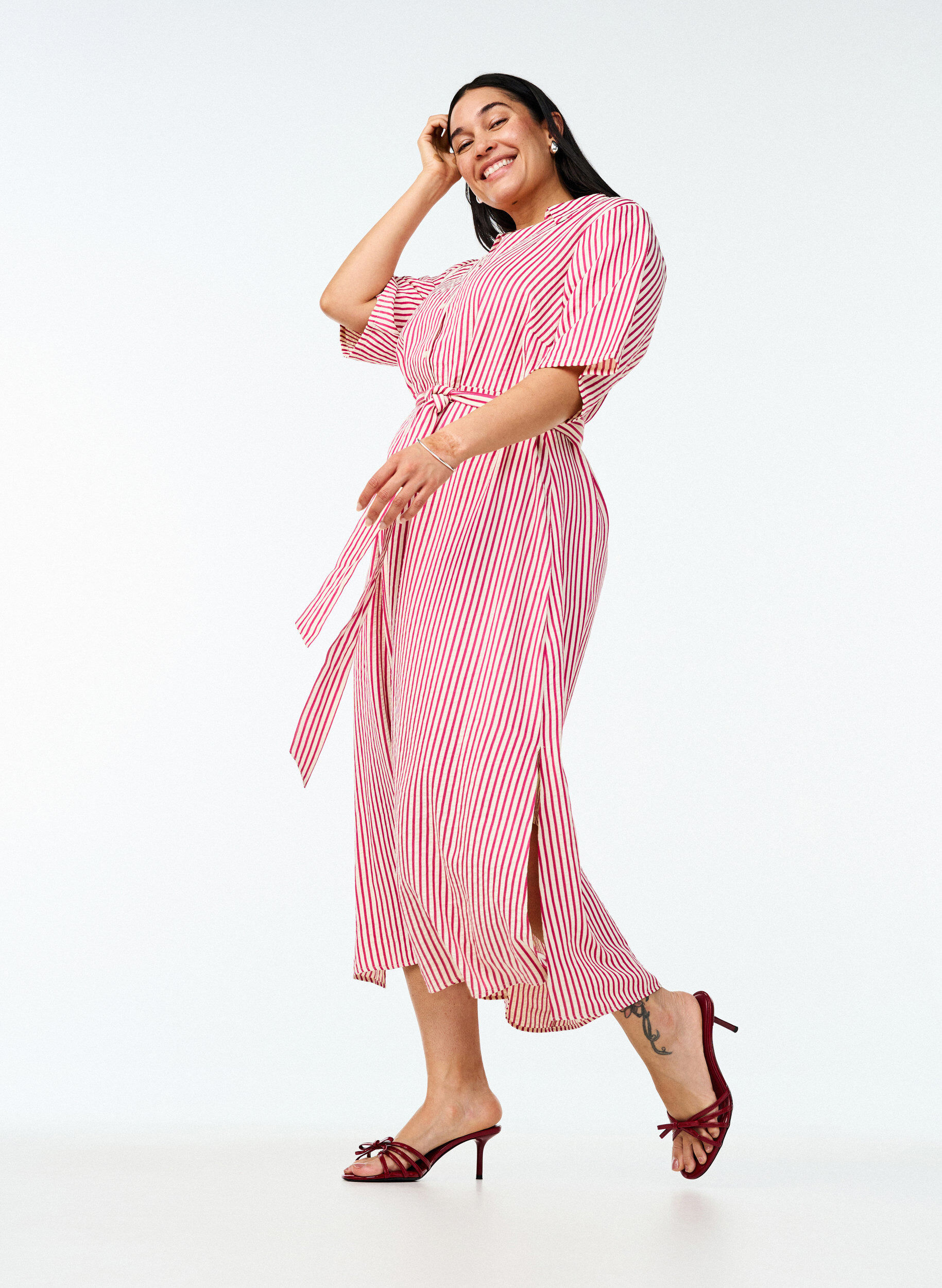 ZizziRobe-chemise longue jusqu&rsquo;aux chevilles avec ceinture &agrave; nouer et rayures, Rose, Image image number 0