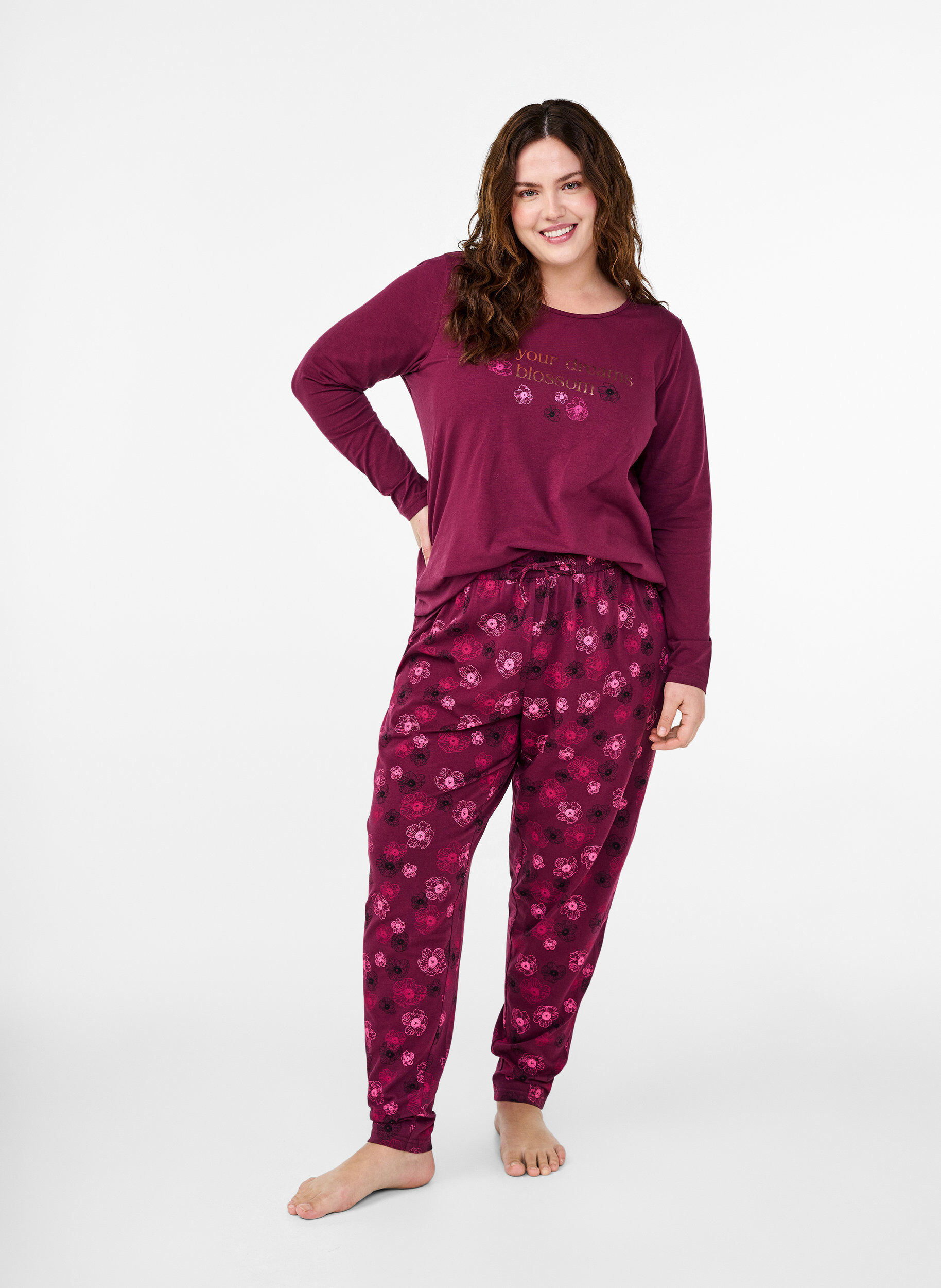 Zizzi Cotton Pyjamas Hose mit Druck, Dunkles Bordeaux, Model image number 0
