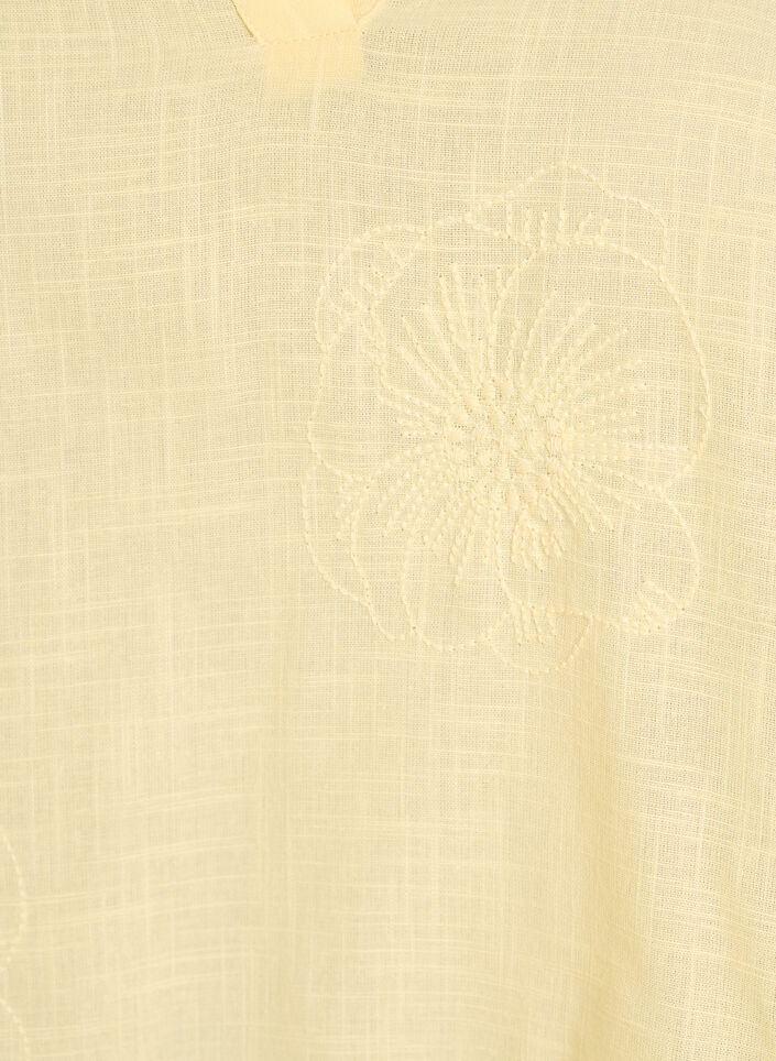 Blouse en coton avec d&eacute;tails brod&eacute;s et manches 3/4, Jaune clair, Packshot image number 2