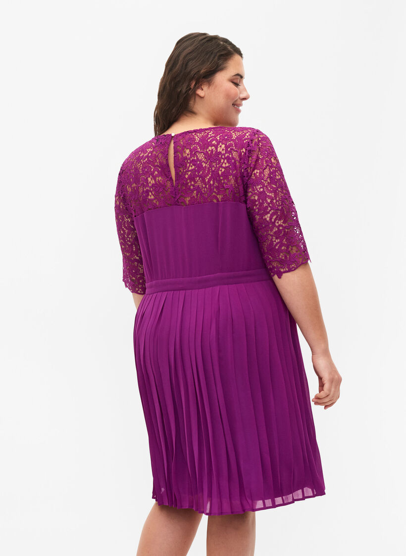 Kurzärmeliges Kleid mit Spitzenoberteil, Grape Juice, Model image number 1