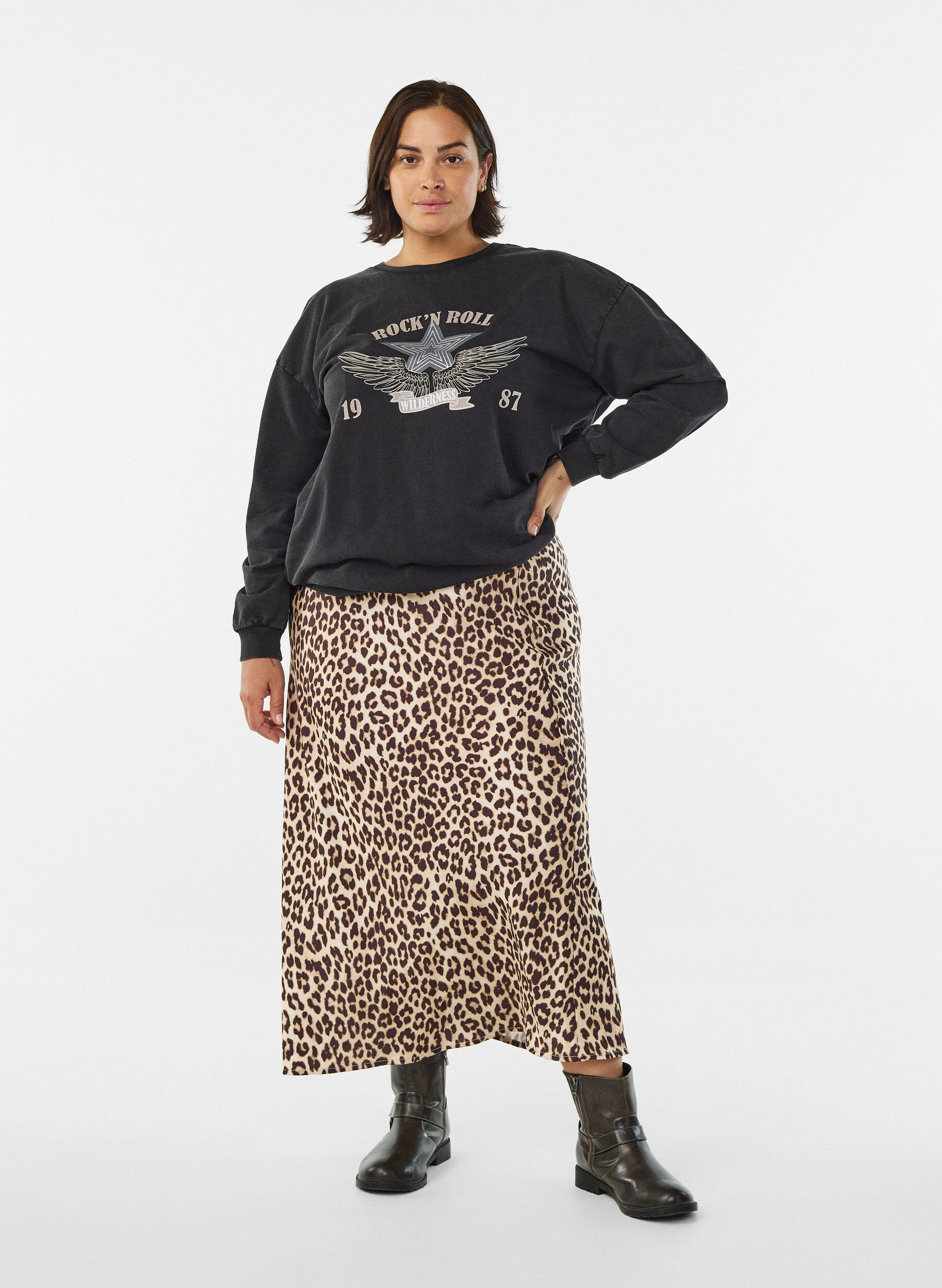 Zizzi Jupe midi en satin, Marron, Model image number 0