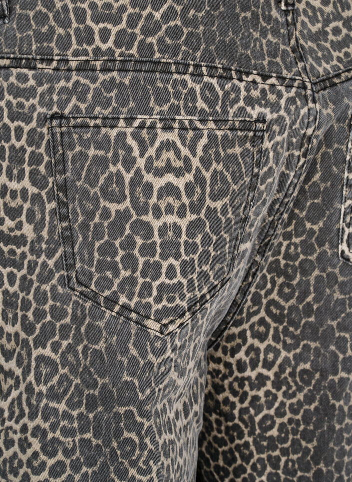 Bermuda Shorts aus Denim mit Leopardenmuster, Braun, Packshot image number 3