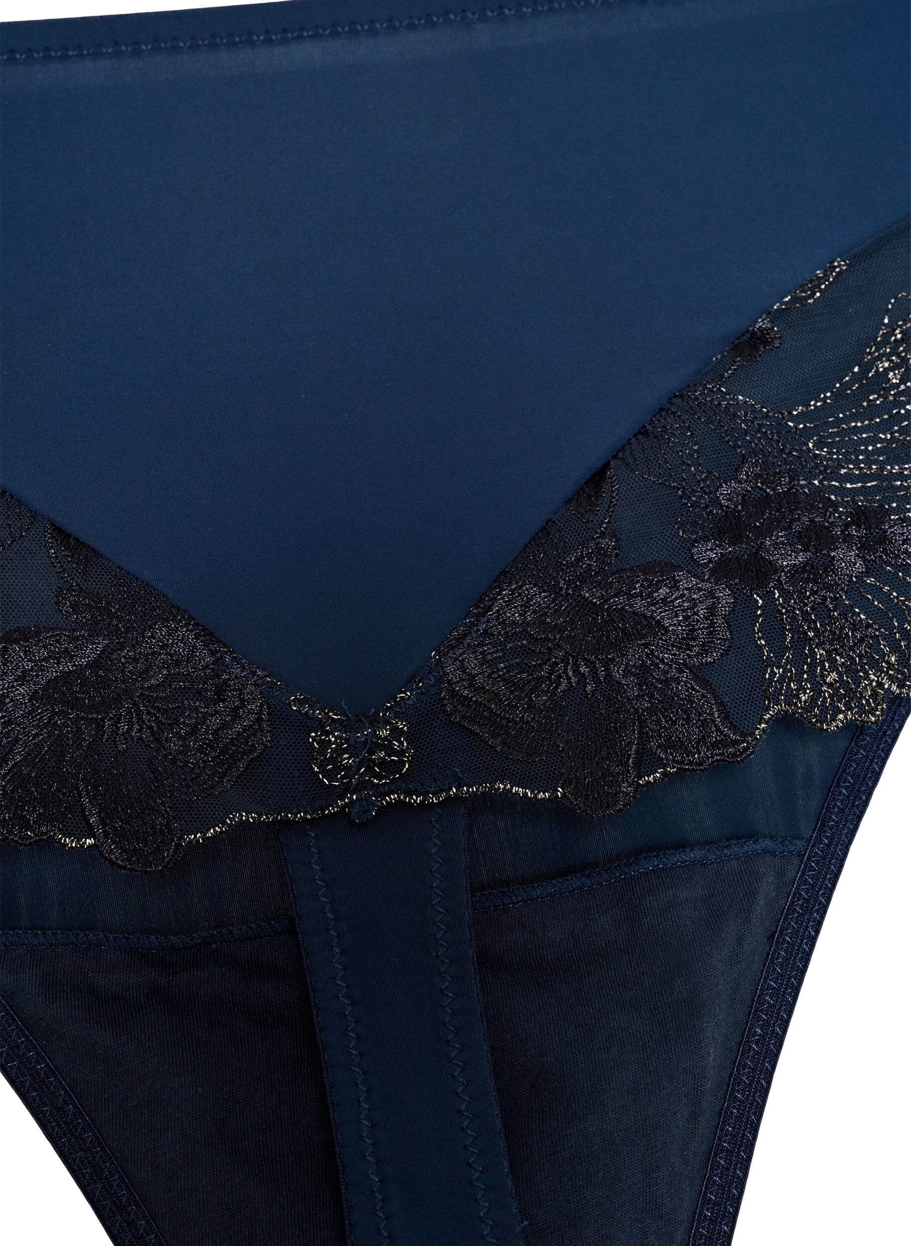 ZizziHipster-String mit gebl&uuml;mter Stickerei und normaler Taillenh&ouml;he, Blau, Packshot image number 1