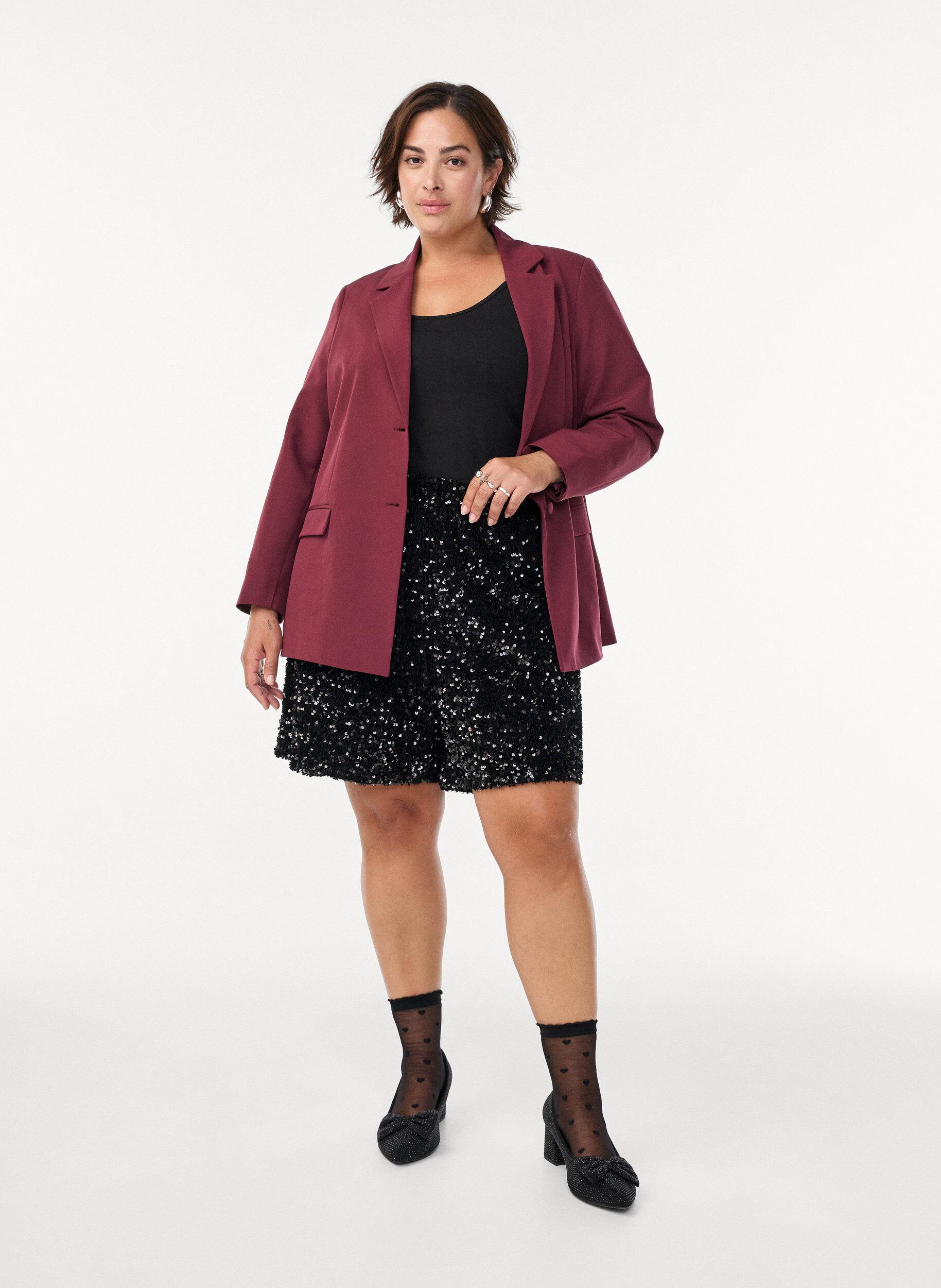 Zizzi Hoch taillierte Shorts mit Pailletten, Schwarz, Model image number 1