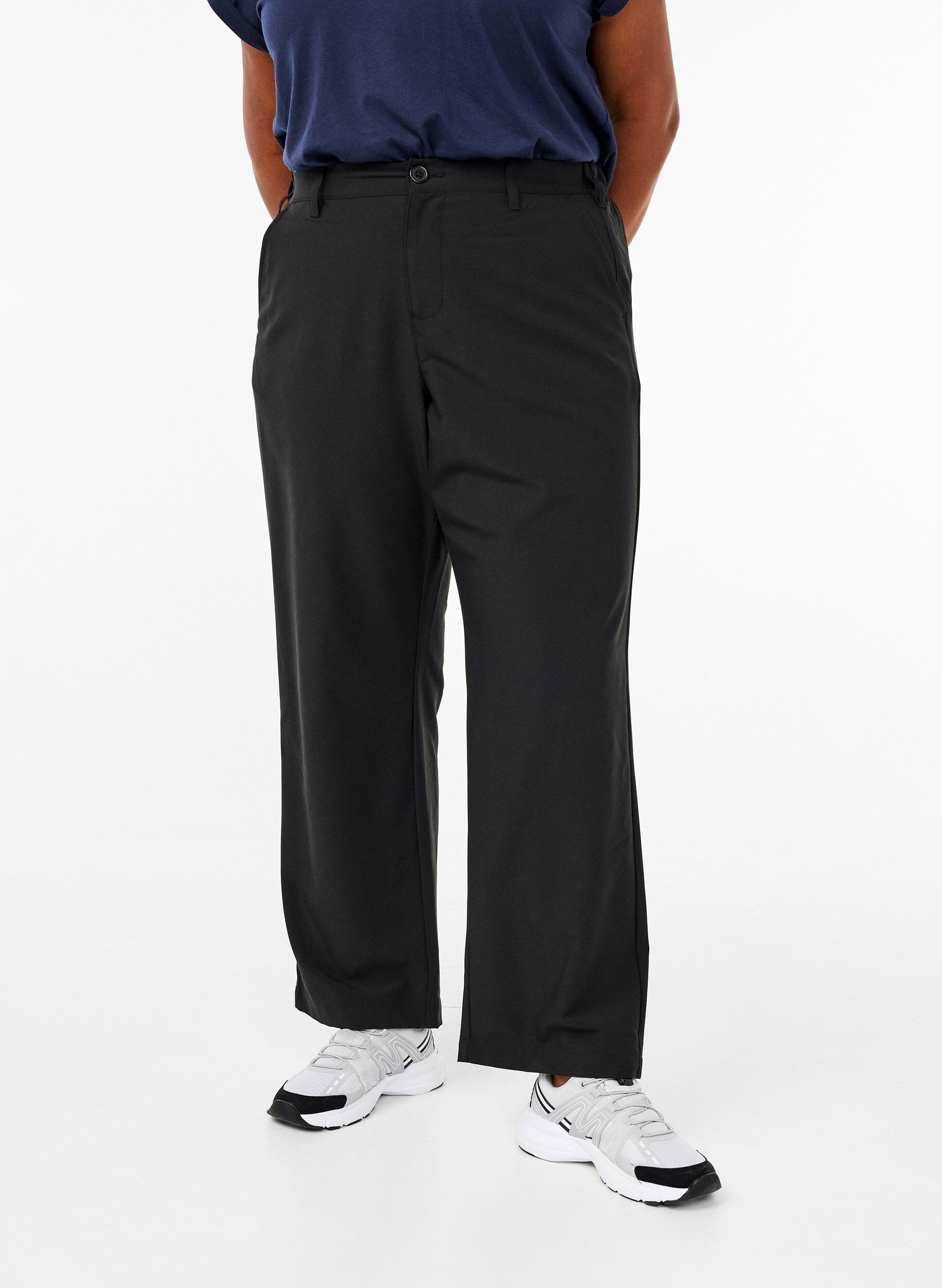 Zizzi Pantalon coupe droite &agrave; taille haute, Black, Model image number 2