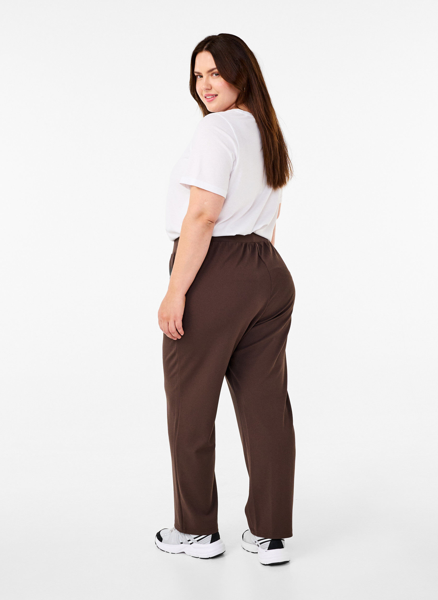 Zizzi FLASH - Pantalon &agrave; coupe droite, Marron, Model image number 1