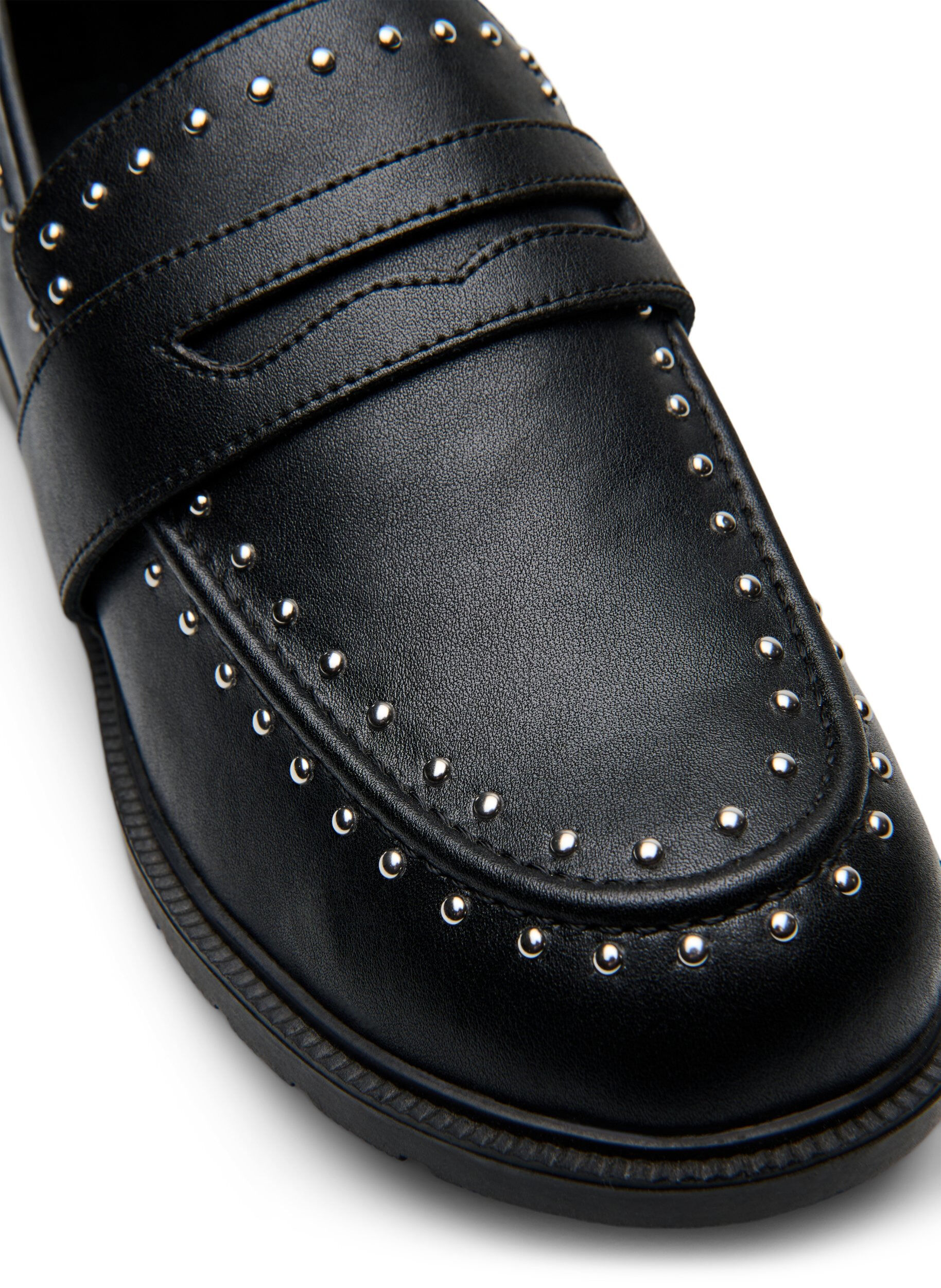 Zizzi Large - Mocassins en cuir avec clous, Noir, Packshot image number 3