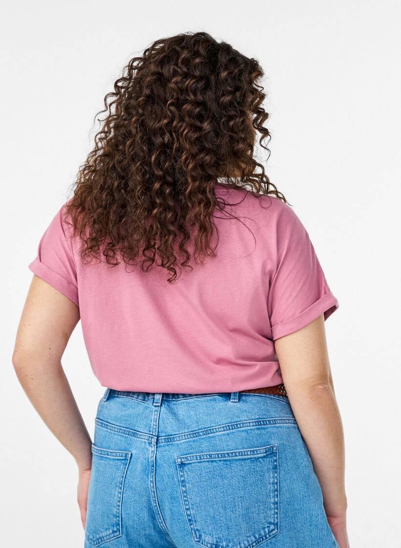 Kurz&auml;rmeliges T-Shirt aus Baumwollmischgewebe, Rot, Model image number 2