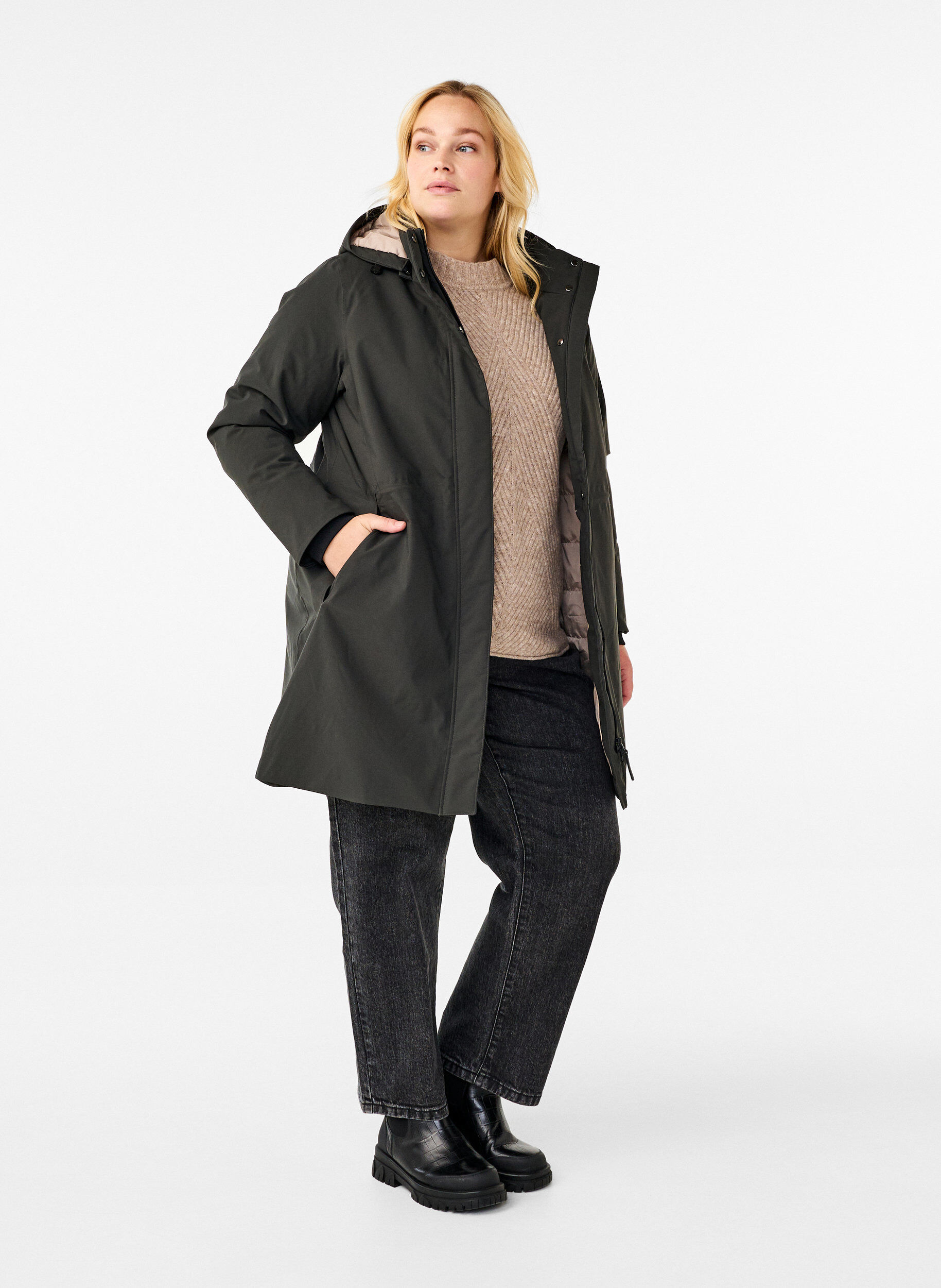 Zizzi Funktioneller Parka-Wintermantel mit Kapuze, Raven, Model image number 2