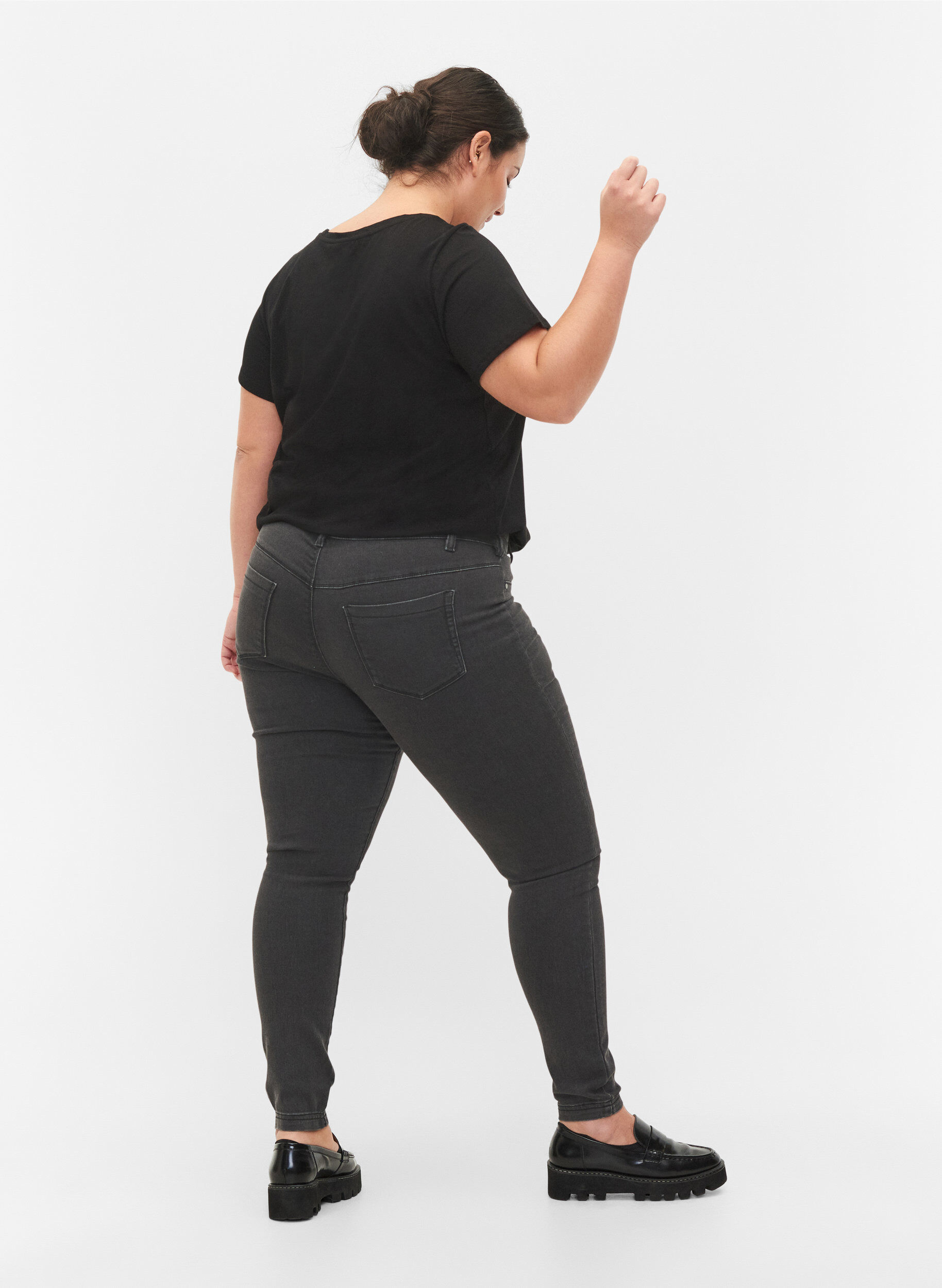 Zizzi Jeggings aus Baumwollmischung, Grey Denim, Model image number 1