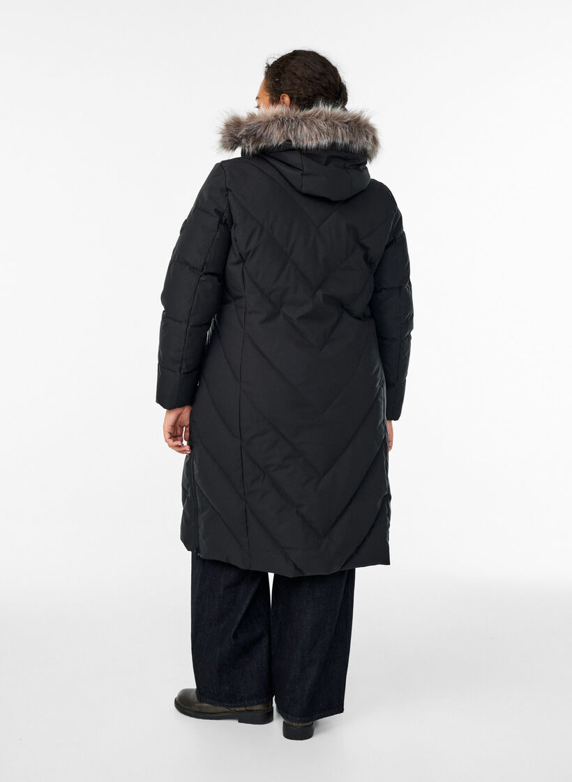 Langer Wintermantel mit Hakenverschl&uuml;ssen und Kunstfellkragen, Schwarz, Model image number 2