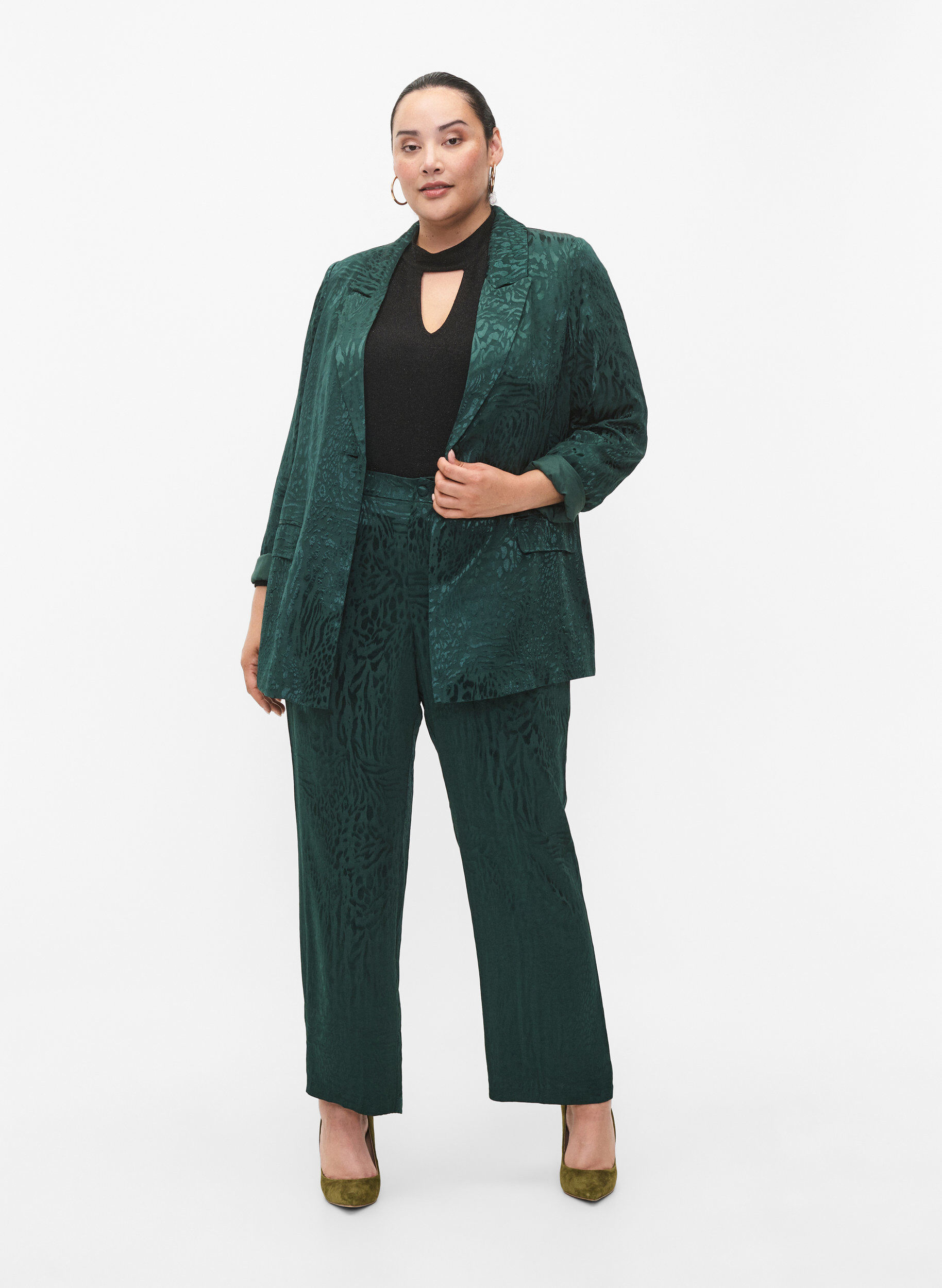 Zizzi Blazer en viscose avec imprim&eacute; ton sur ton, Ponderosa Pine, Model image number 3