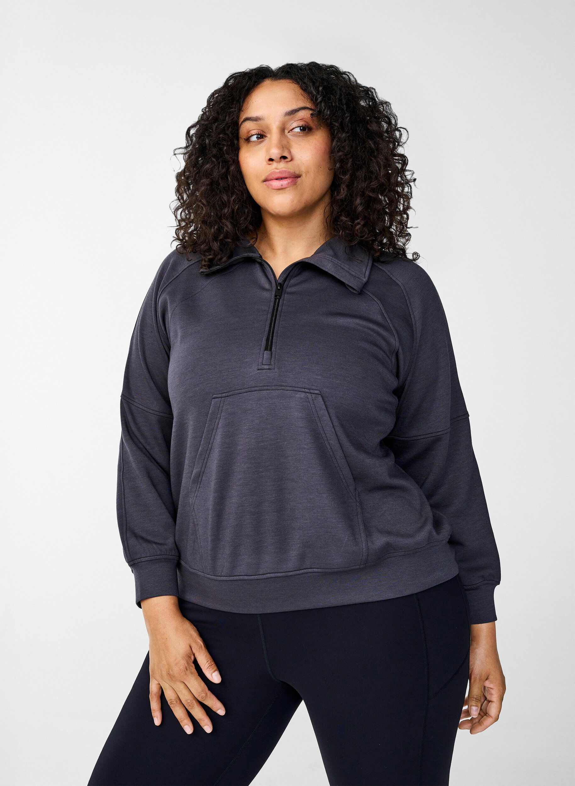 Zizzi Sportliches Sweatshirt mit hohem Kragen und Rei&szlig;verschluss, Asphalt, Model image number 0