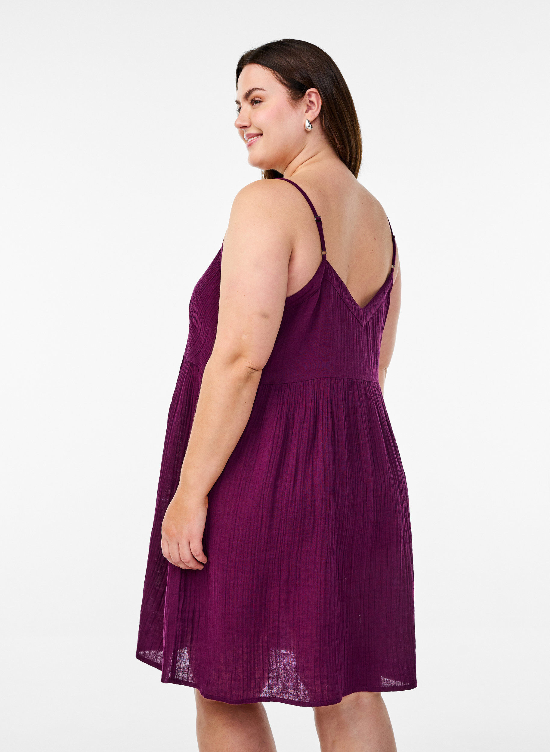 Zizzi Strandkleid aus Baumwolle mit schmalen Tr&auml;gern, Lila, Model image number 2