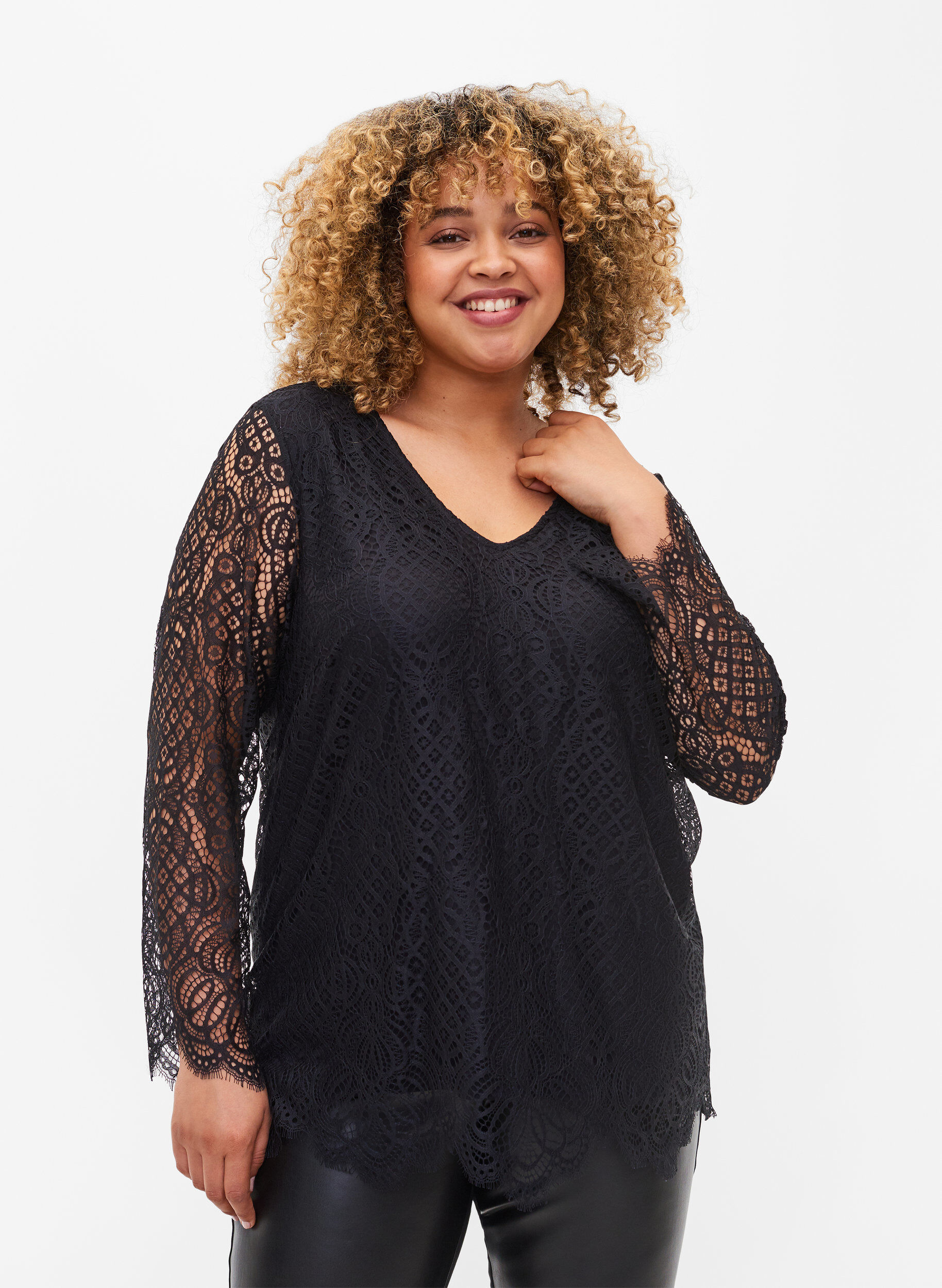 Zizzi Blouse en dentelle &agrave; manches longues avec col en V, Black, Model image number 0