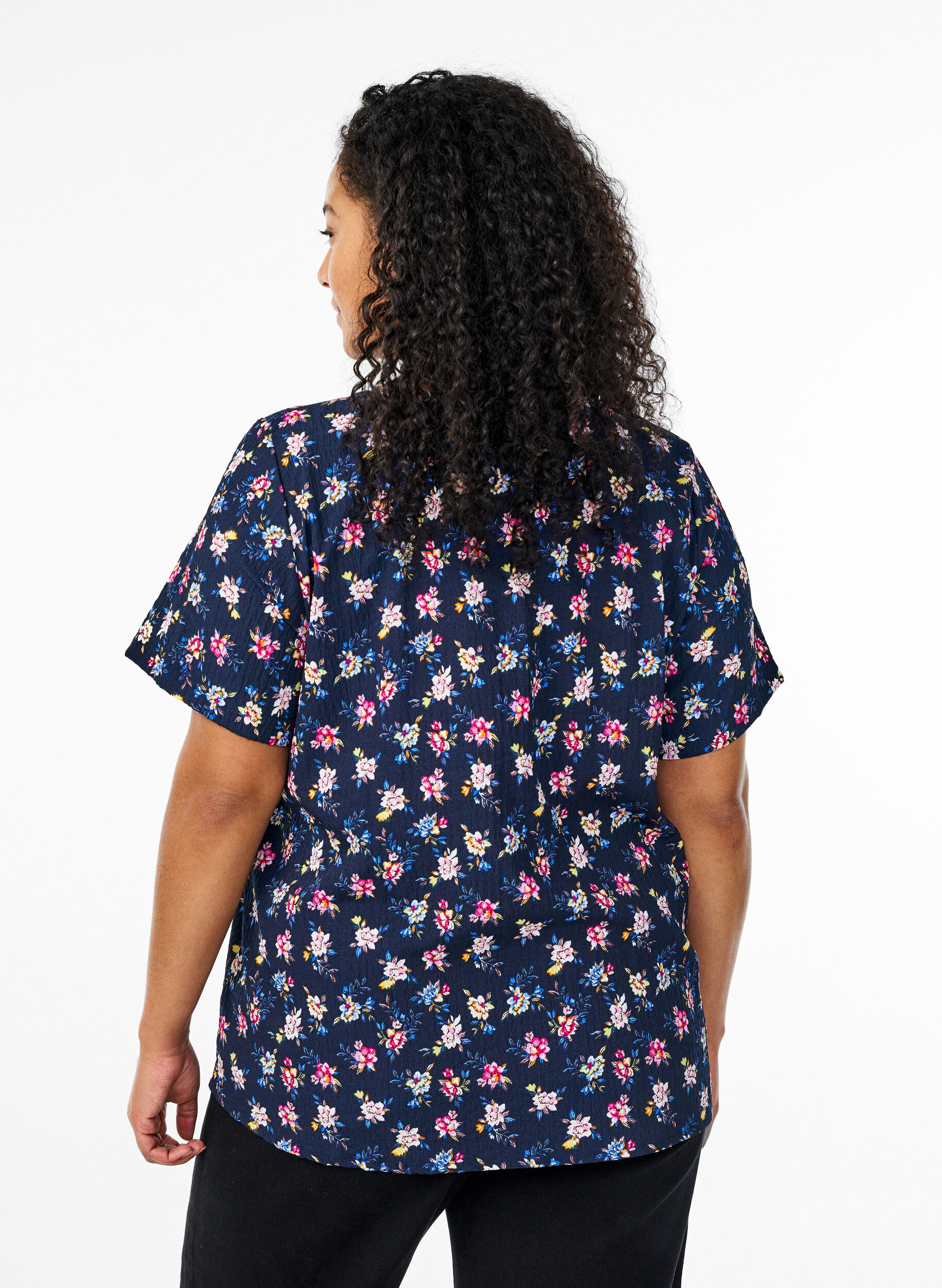 Zizzi FLASH - Bluse mit Struktur und kurzen &Auml;rmeln, Blau, Model image number 2