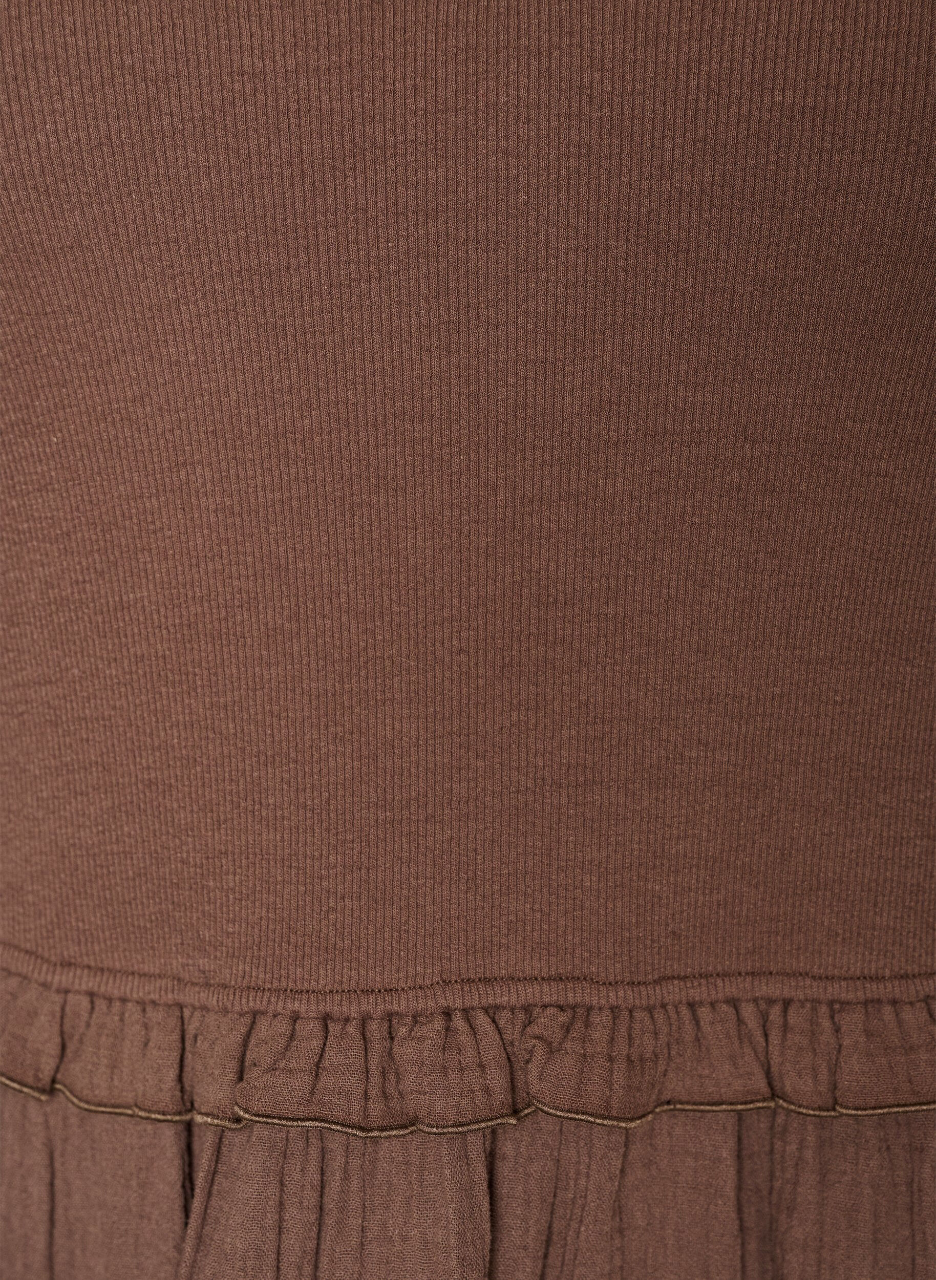 ZizziRobe midi sans manches en coton avec maille c&ocirc;tel&eacute;e et mousseline, Marron, Packshot image number 2