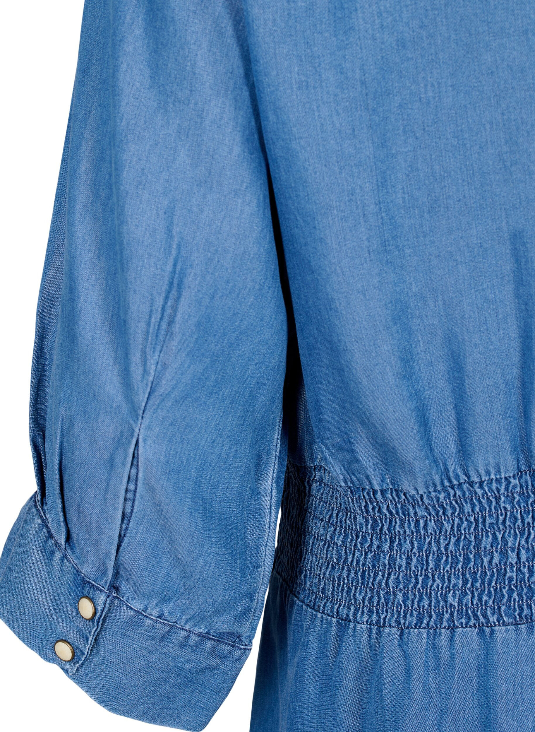 Zizzi Robe en denim souple avec manches 3/4 et smock, Blue denim, Packshot image number 3