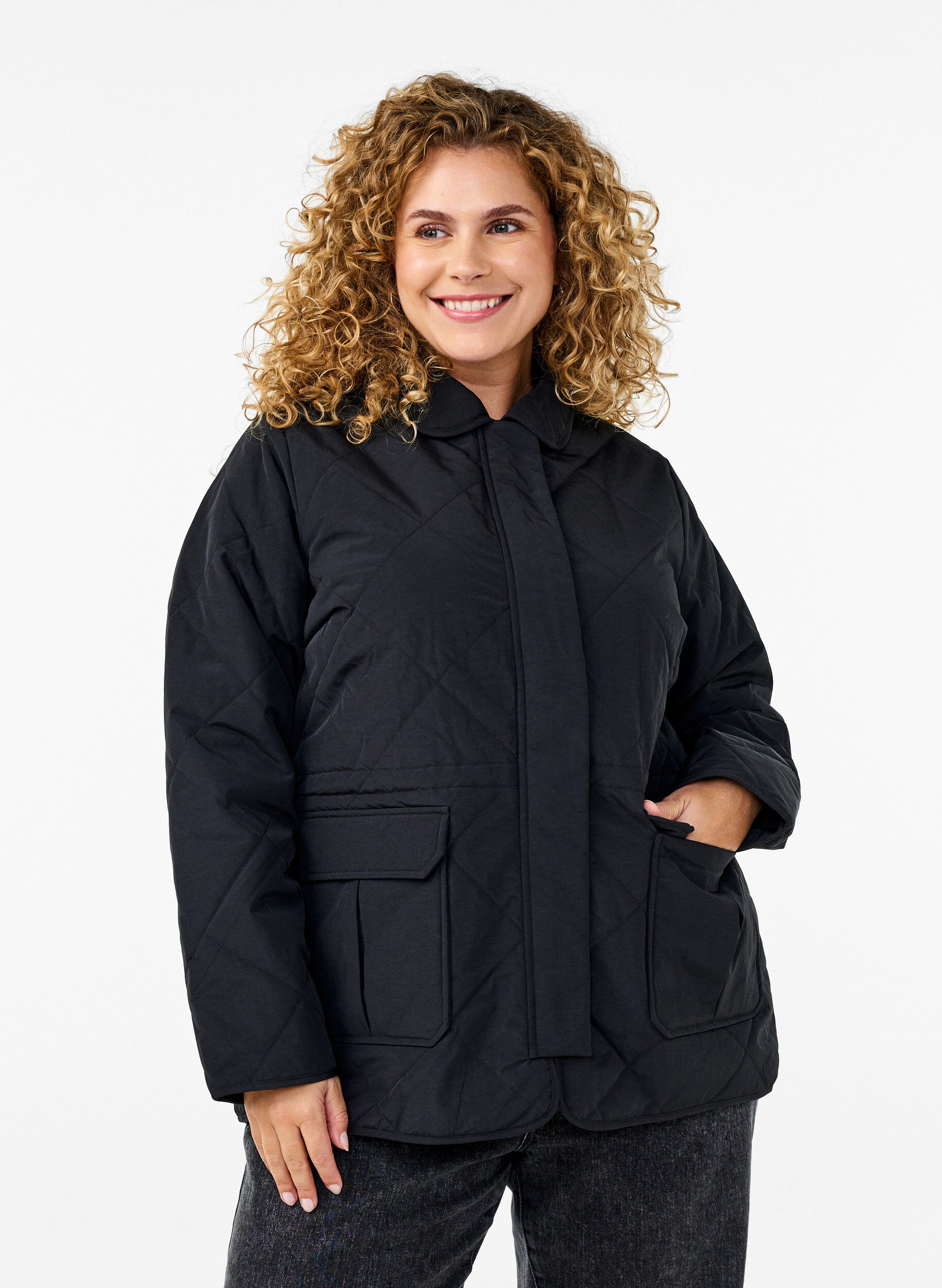 Veste matelass&eacute;e avec col et poches, Noir, Model